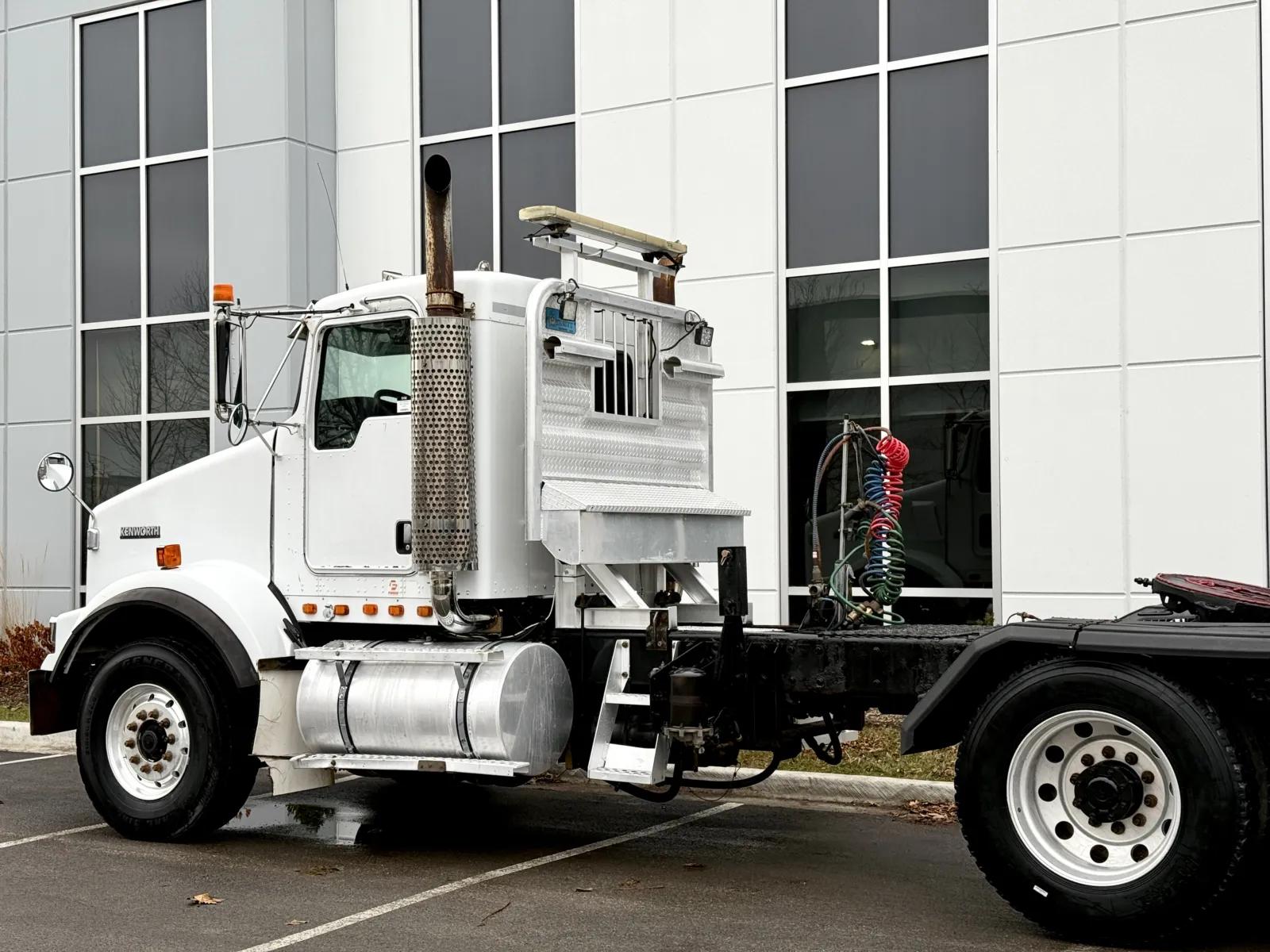 2003 Kenworth T800 in New Lenox, IL — photo 8
