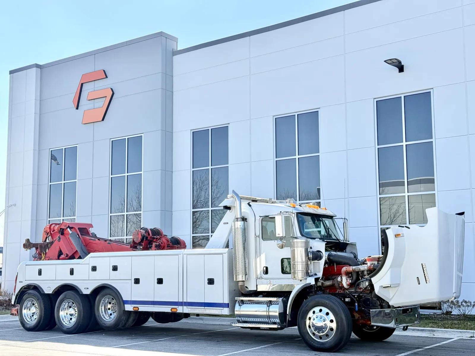 2011 Kenworth T800 in New Lenox, IL — photo 11