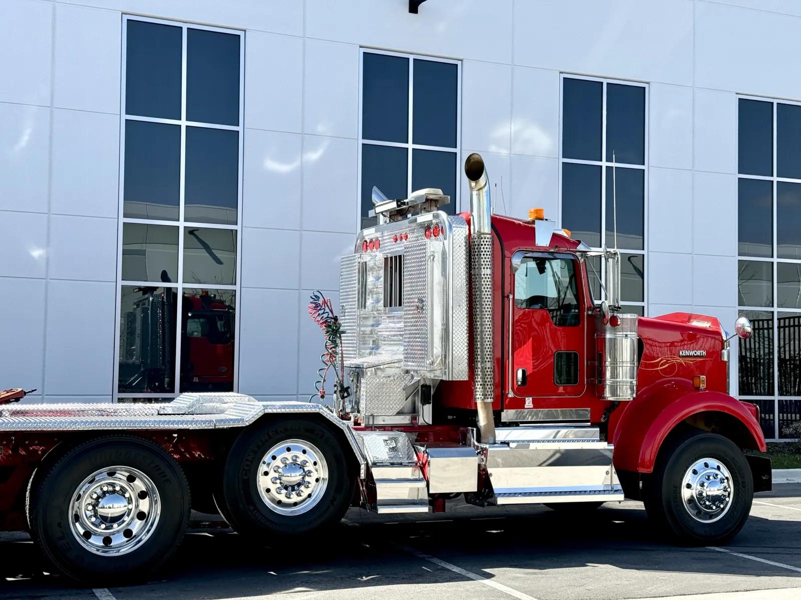 2016 Kenworth W900 in New Lenox, IL — photo 7