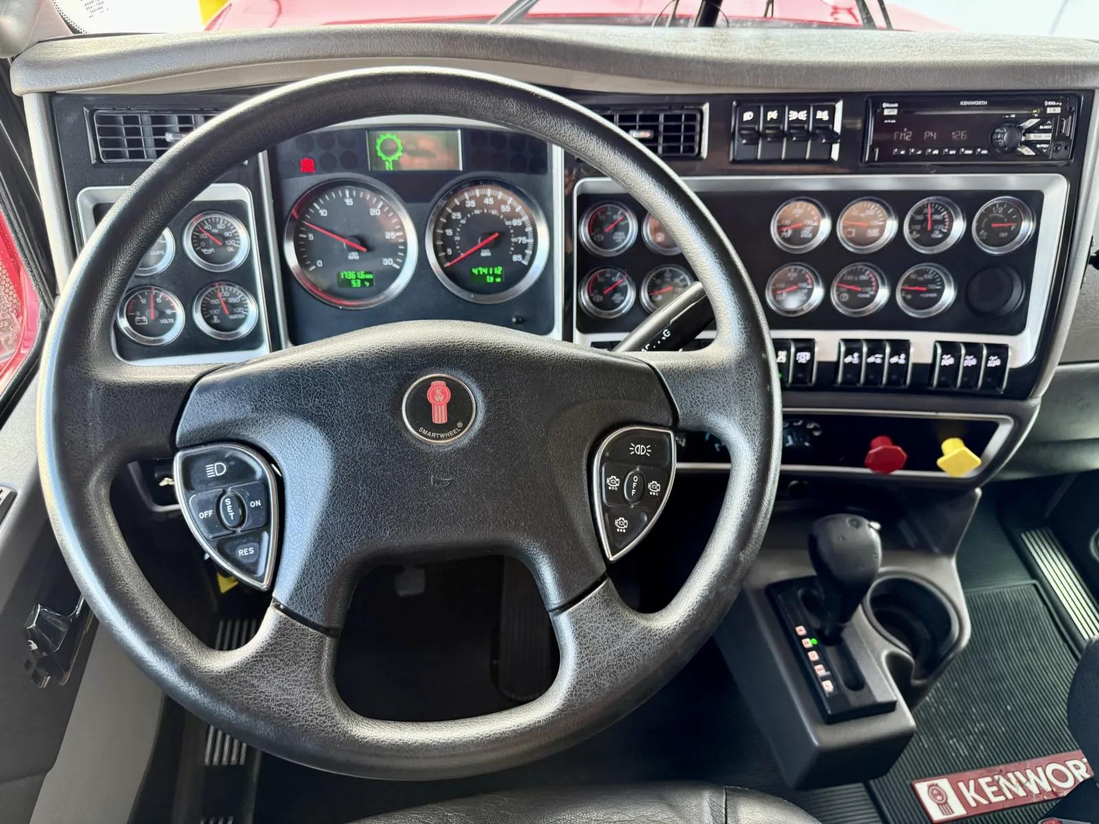 2016 Kenworth W900 in New Lenox, IL — photo 16