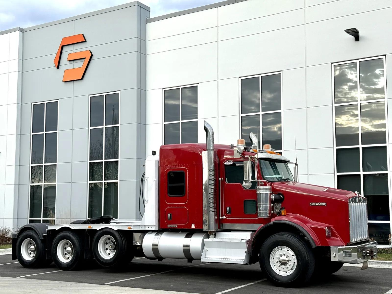 2014 Kenworth T800 in New Lenox, IL — photo 2