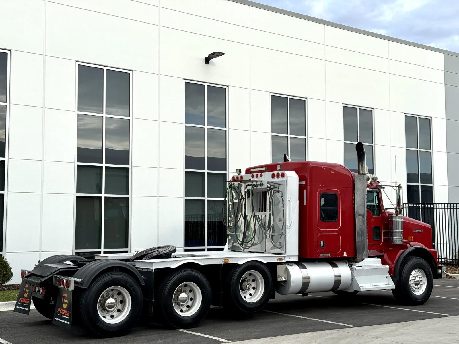 2014 Kenworth T800 in New Lenox, IL — photo 5