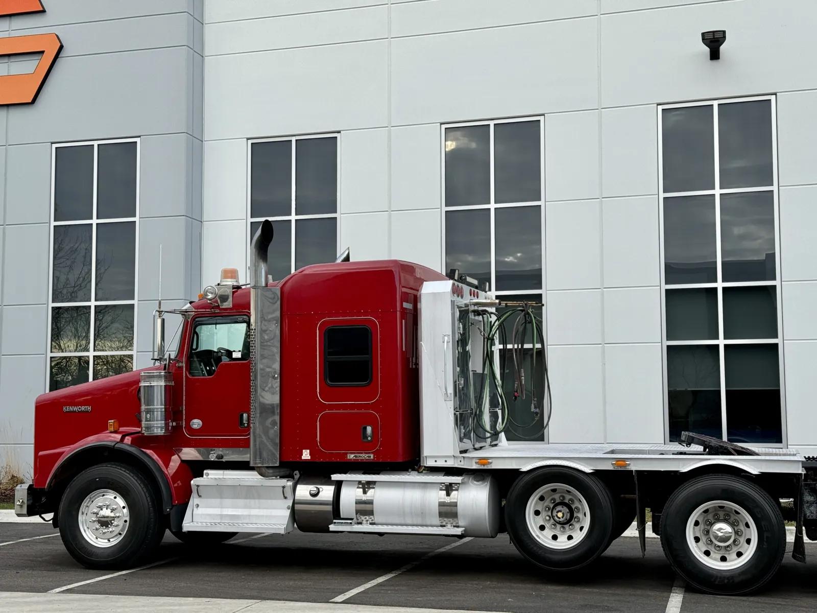 2014 Kenworth T800 in New Lenox, IL — photo 8