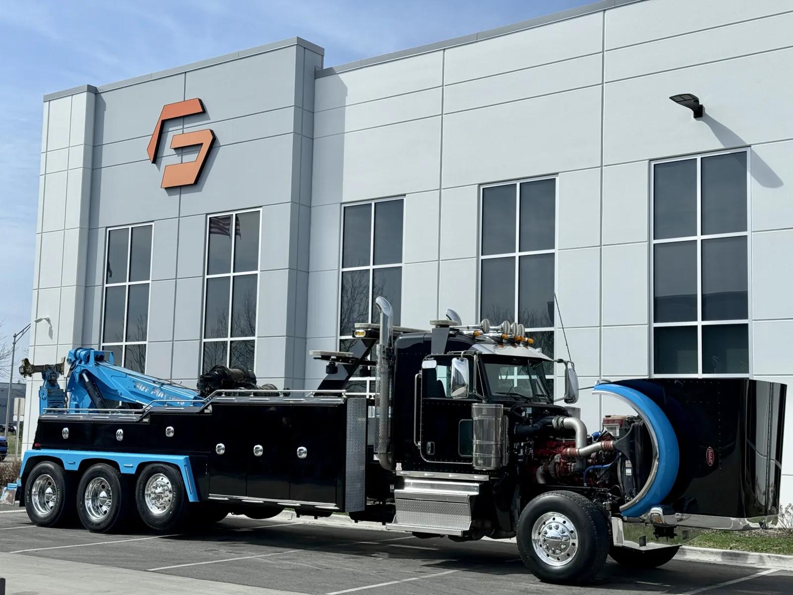 2018 Peterbilt 389 in New Lenox, IL — photo 11