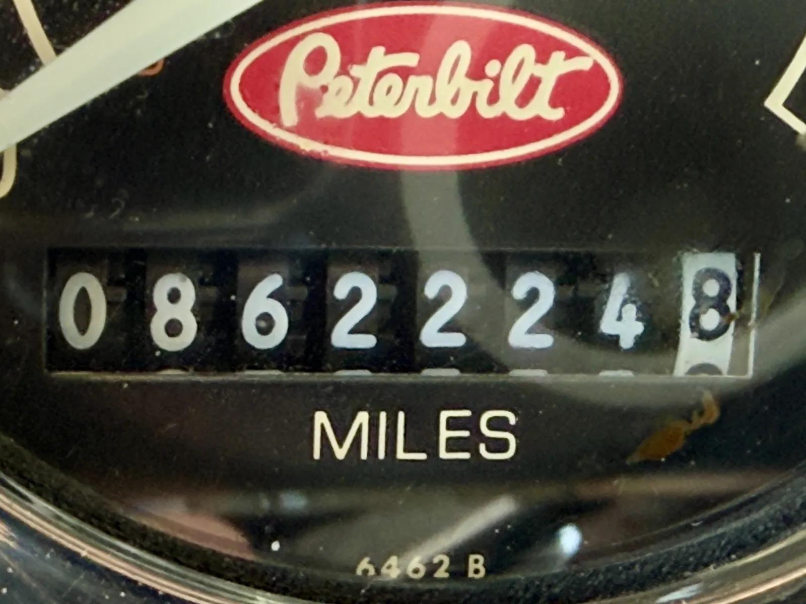 1998 Peterbilt in New Lenox, IL — photo 17