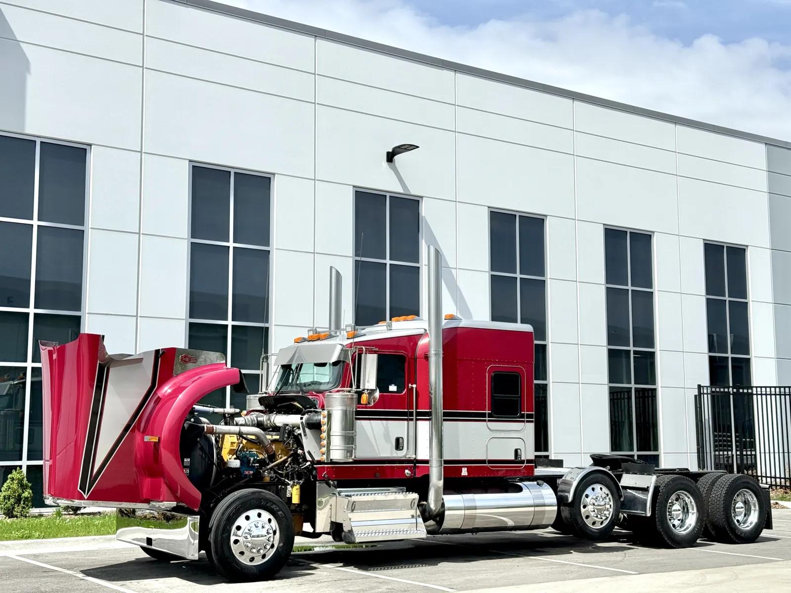 2016 Kenworth W900 in New Lenox, IL — photo 9