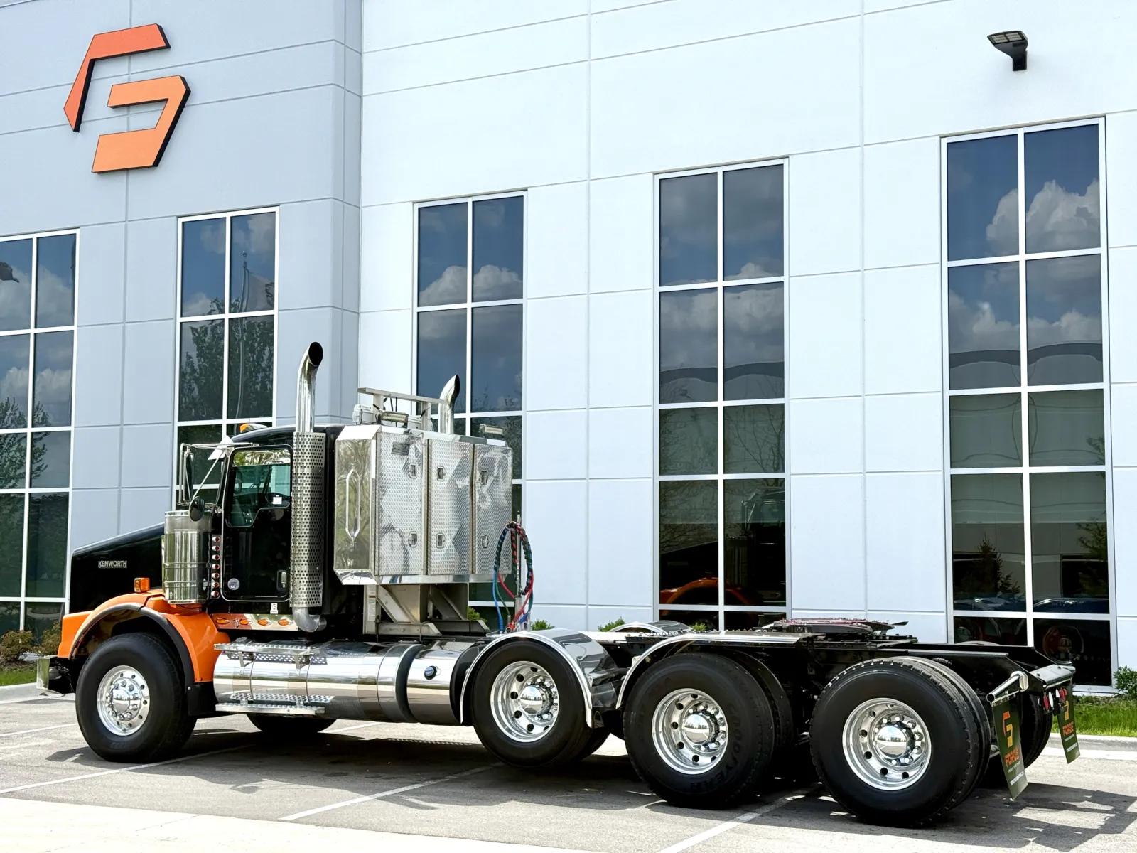 2012 Kenworth T800 in New Lenox, IL — photo 6