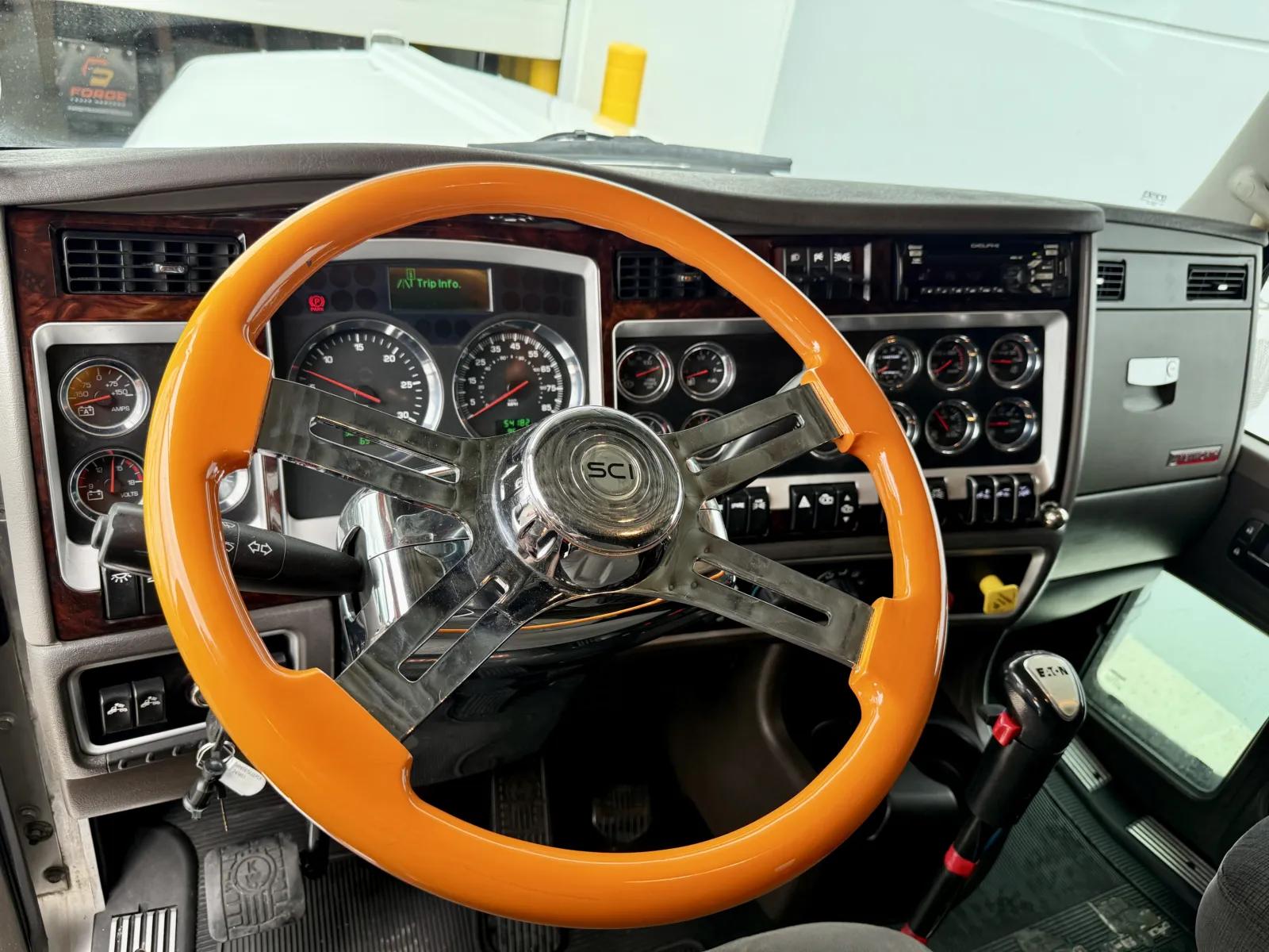 2018 Kenworth W900 in New Lenox, IL — photo 15