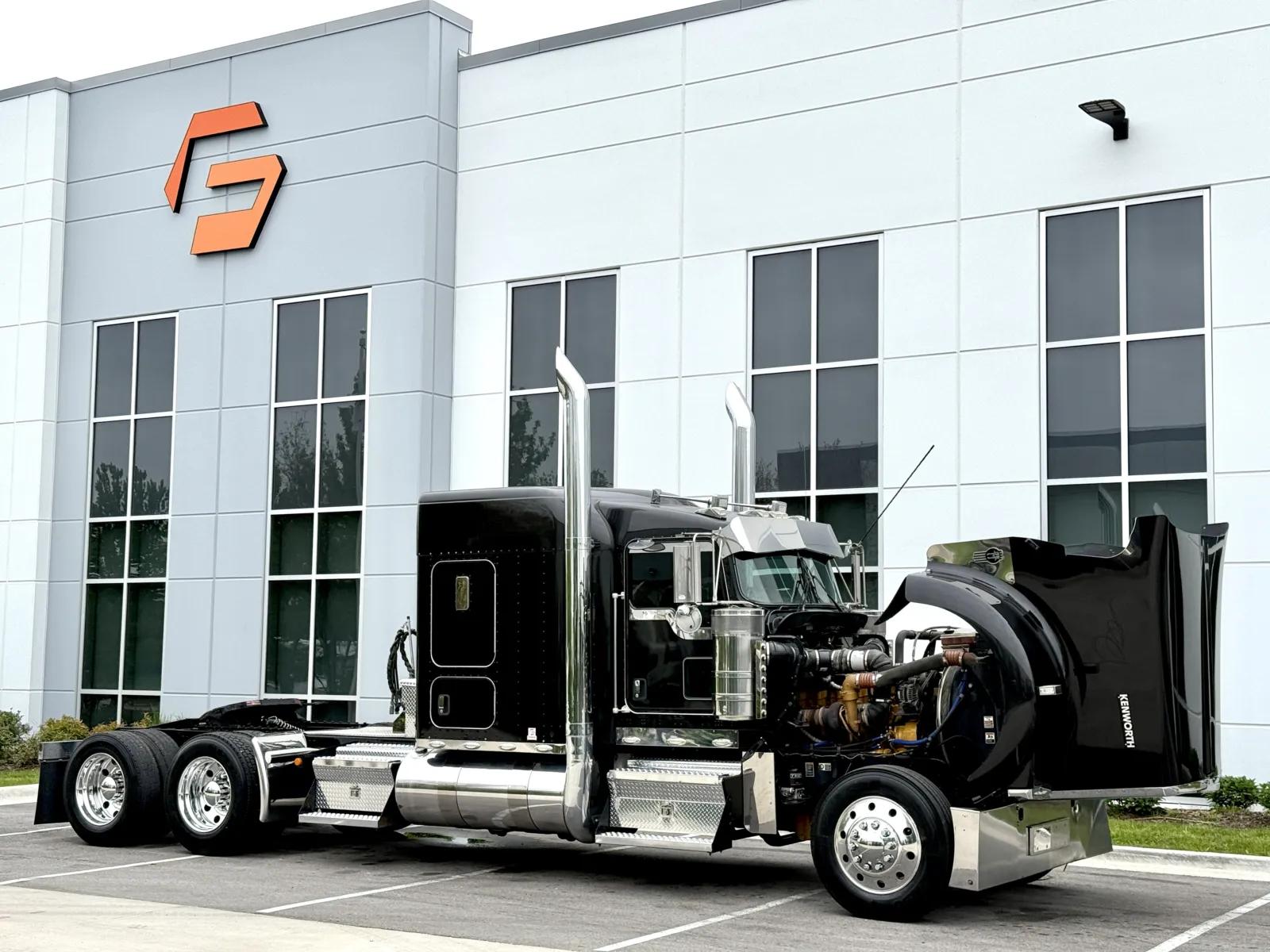 2016 Kenworth W900 in New Lenox, IL — photo 9