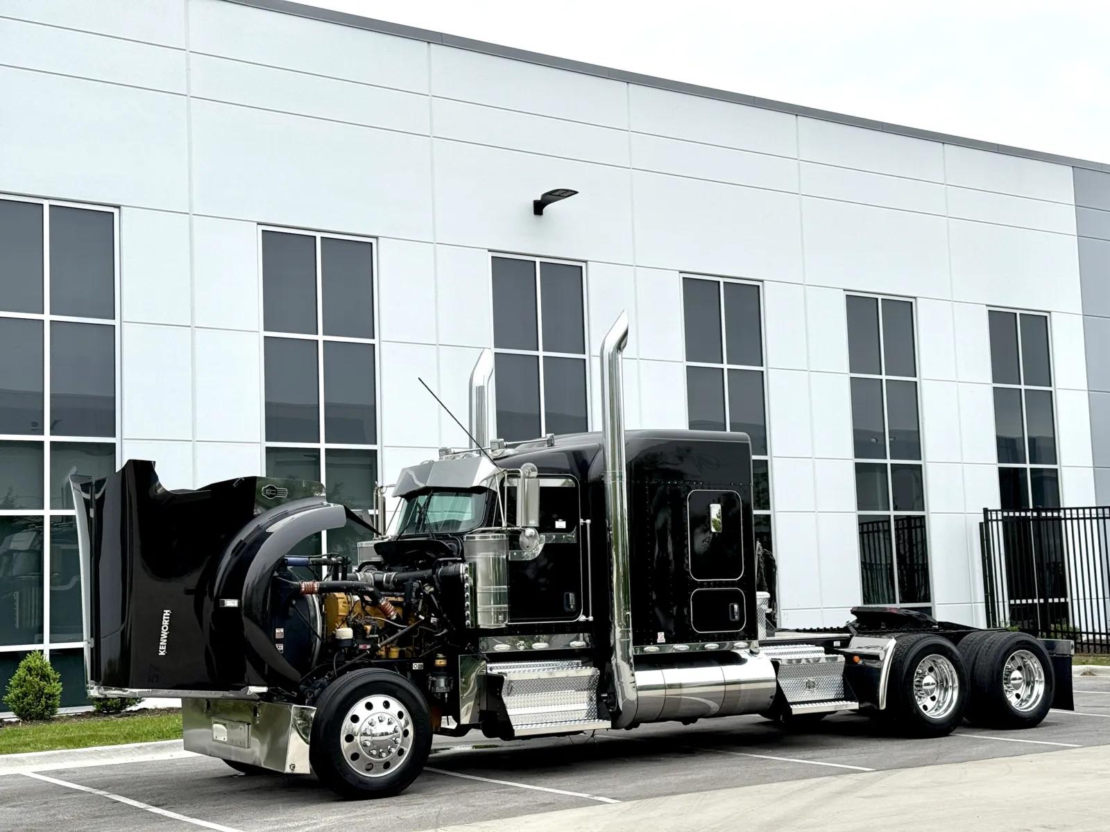 2016 Kenworth W900 in New Lenox, IL — photo 10