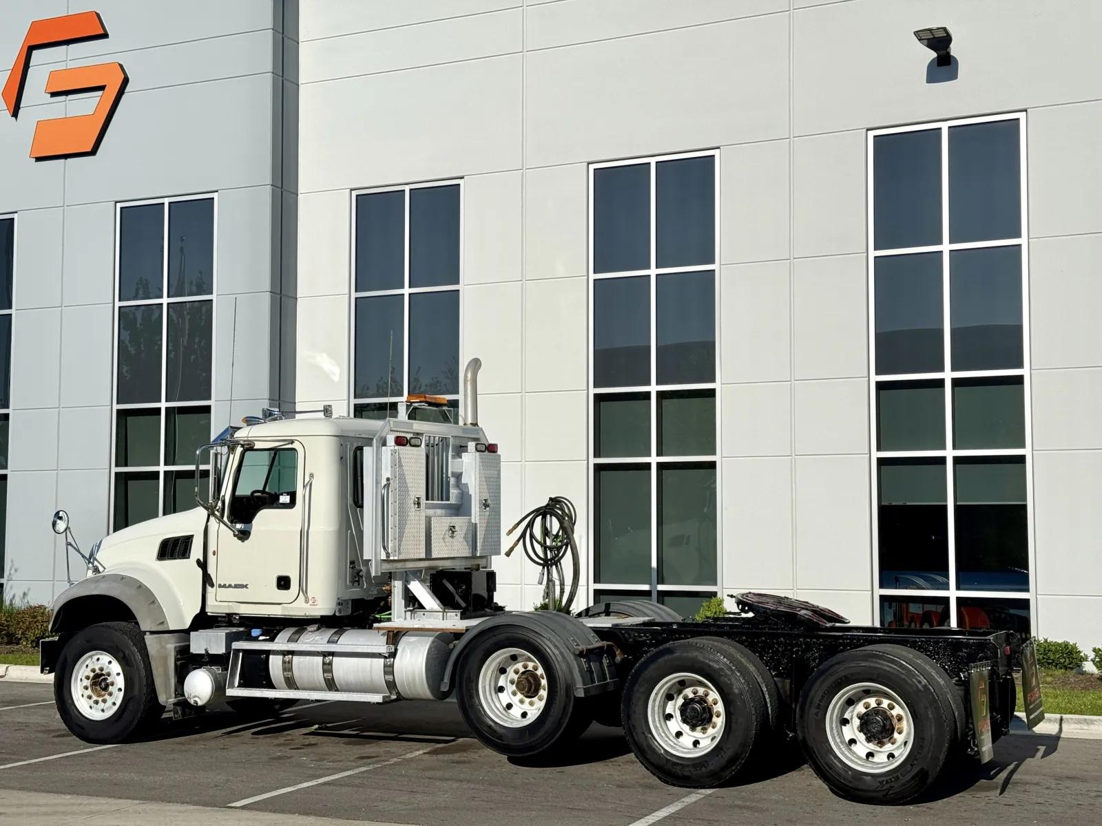 2012 Mack Granite in New Lenox, IL — photo 6