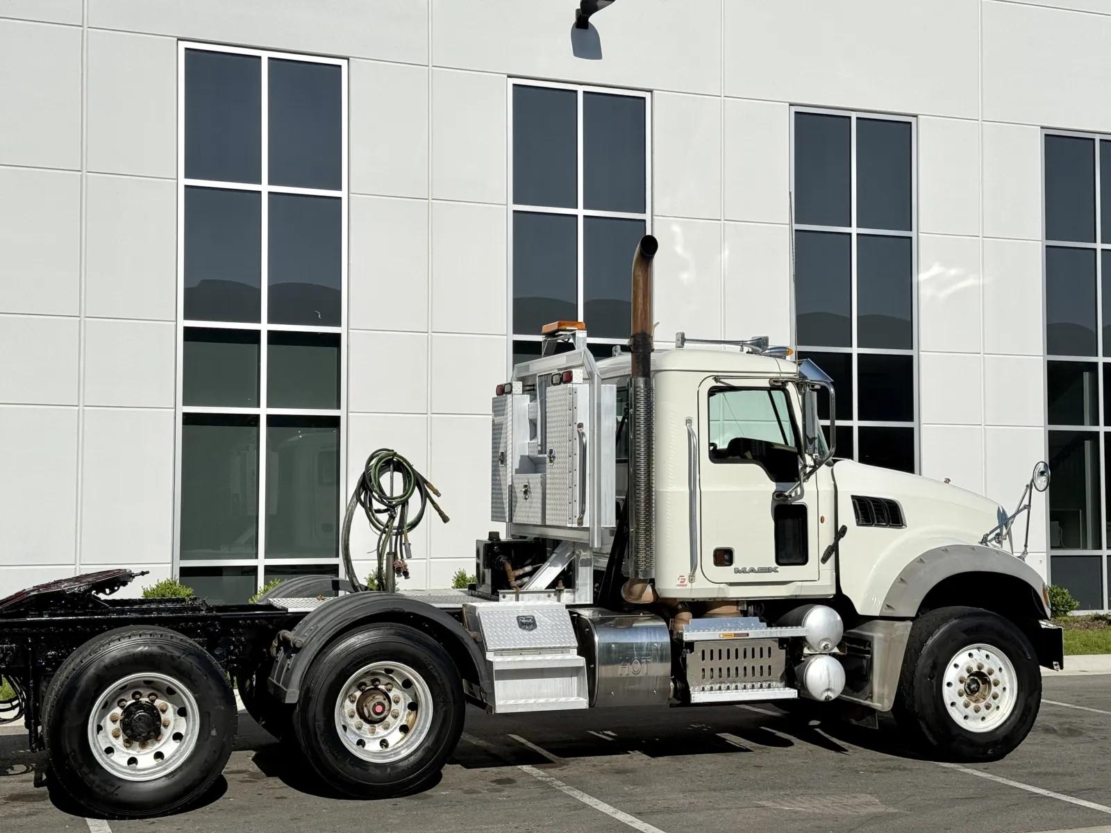 2012 Mack Granite in New Lenox, IL — photo 7