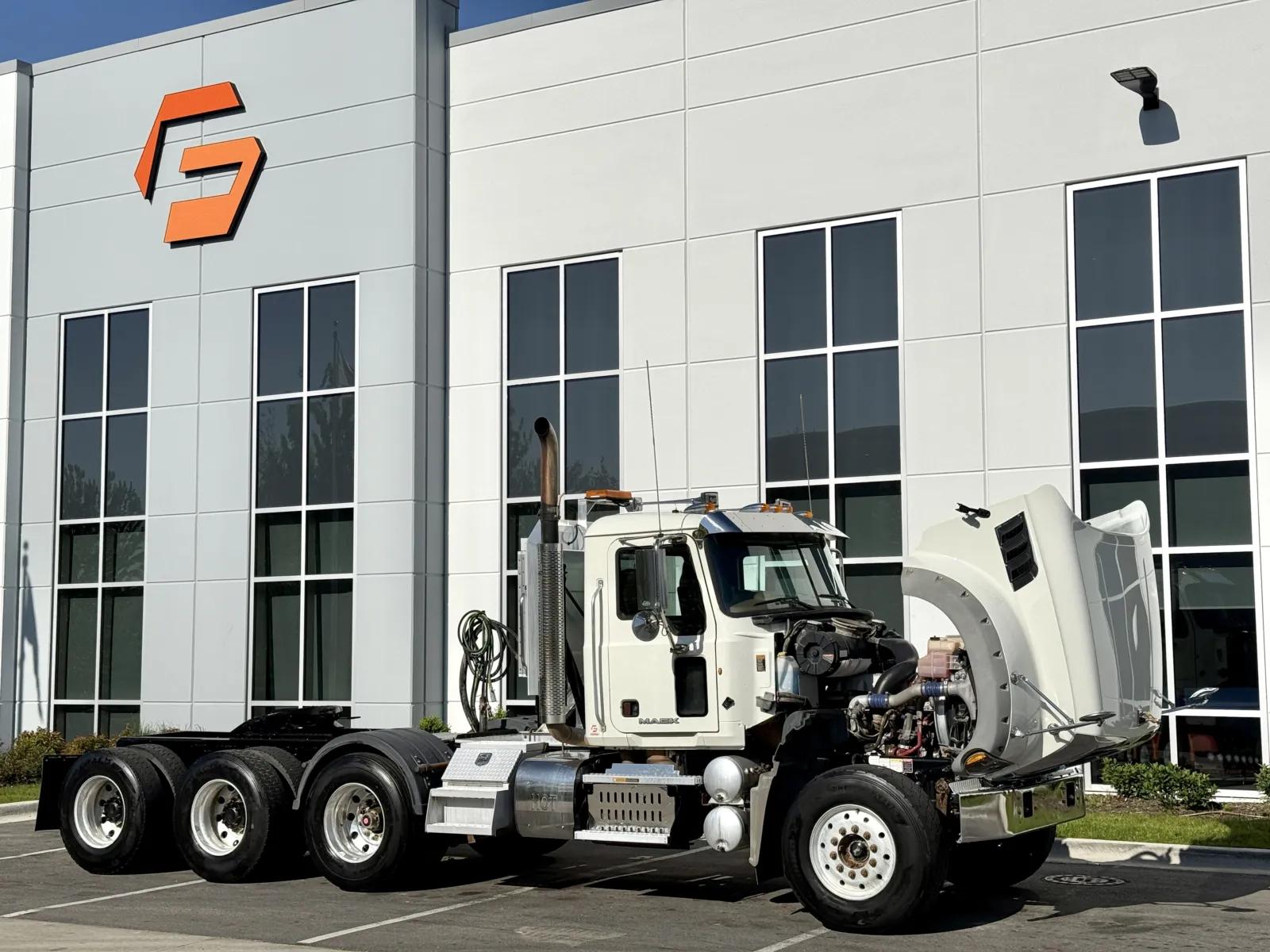 2012 Mack Granite in New Lenox, IL — photo 9