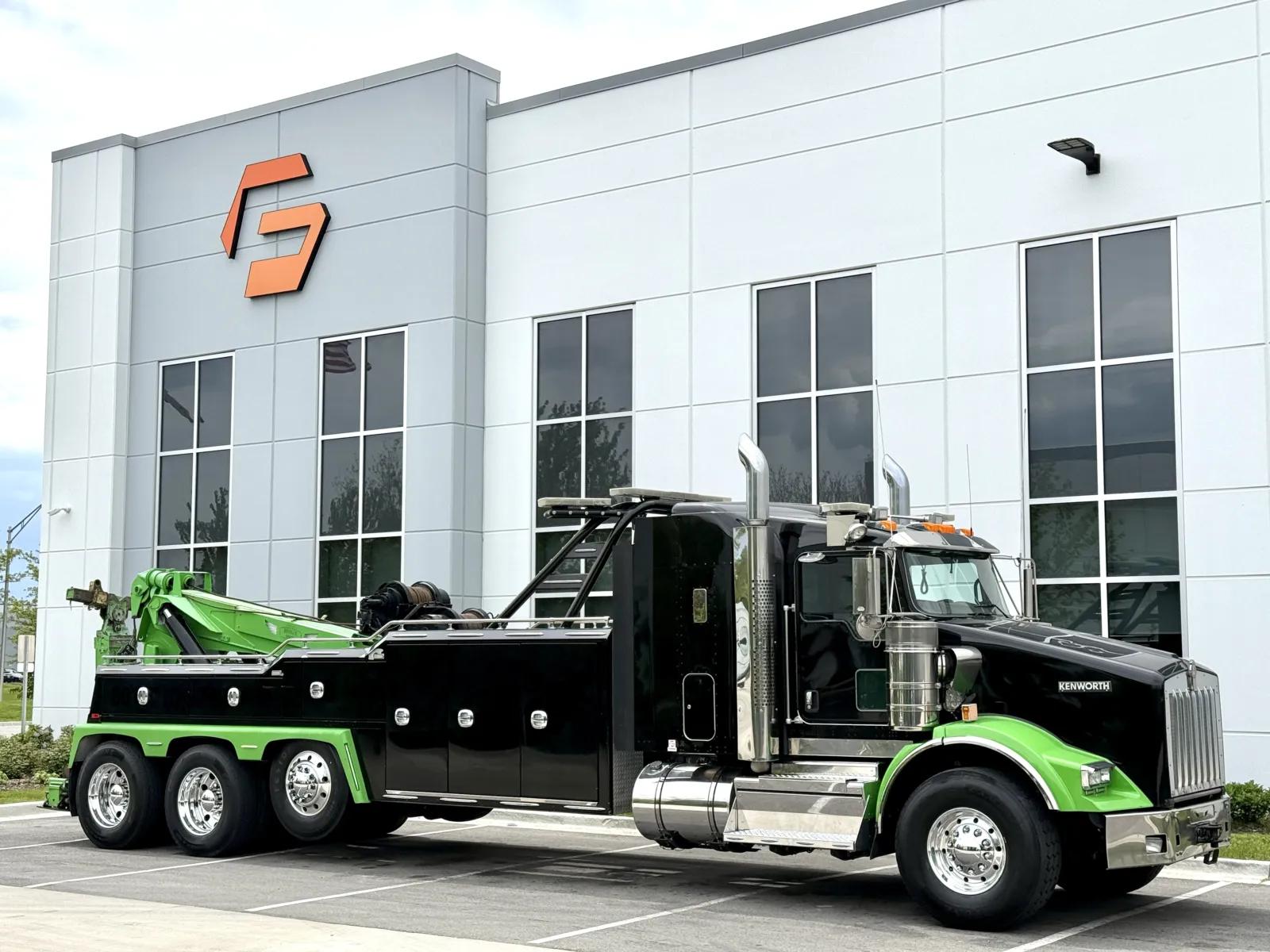 2019 Kenworth T800 in New Lenox, IL — photo 2