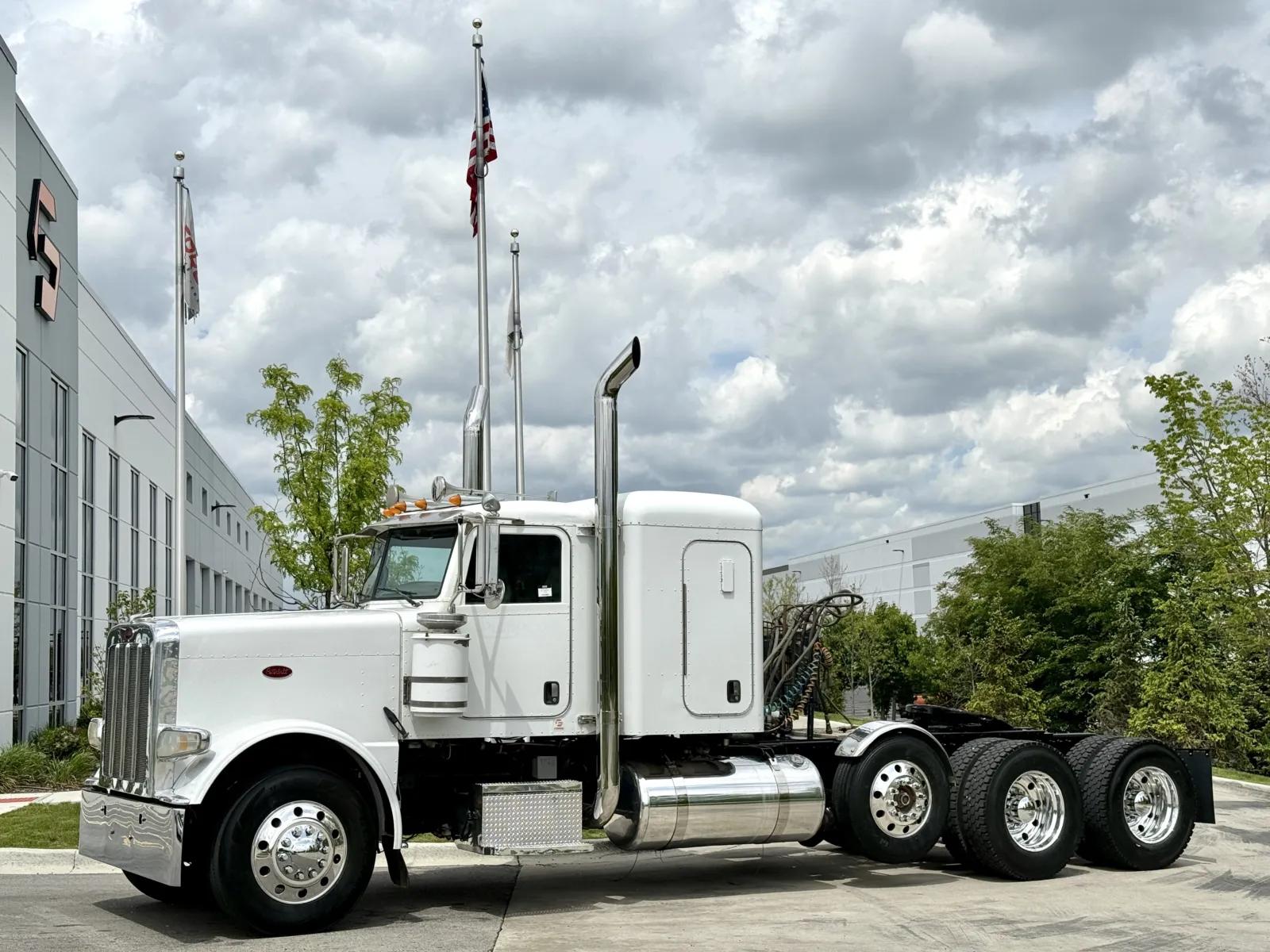 2009 Peterbilt 388