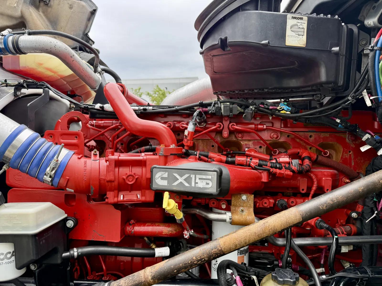 2025 Kenworth W990 in New Lenox, IL — photo 12