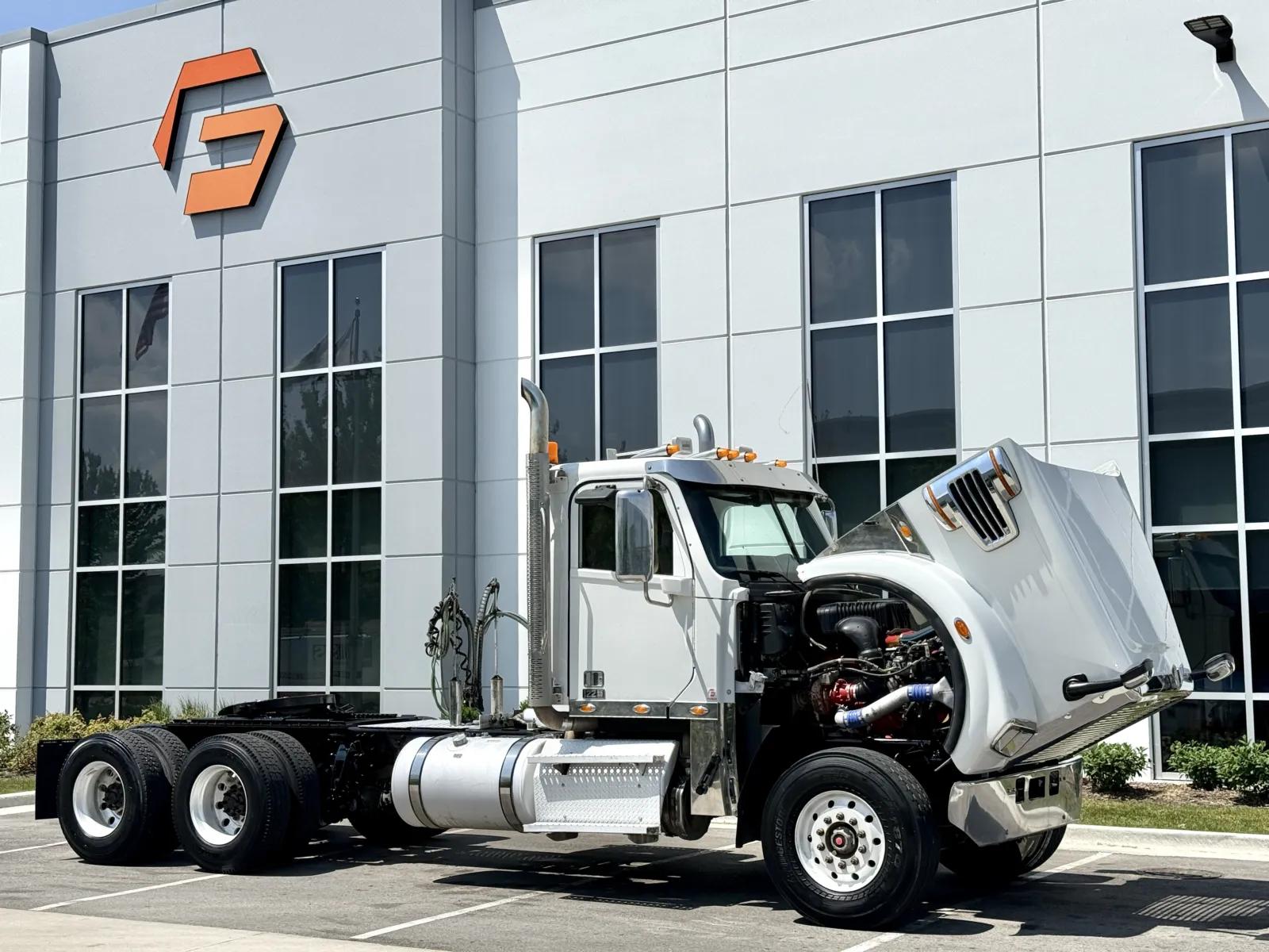 2020 Freightliner 122SD in New Lenox, IL — photo 9
