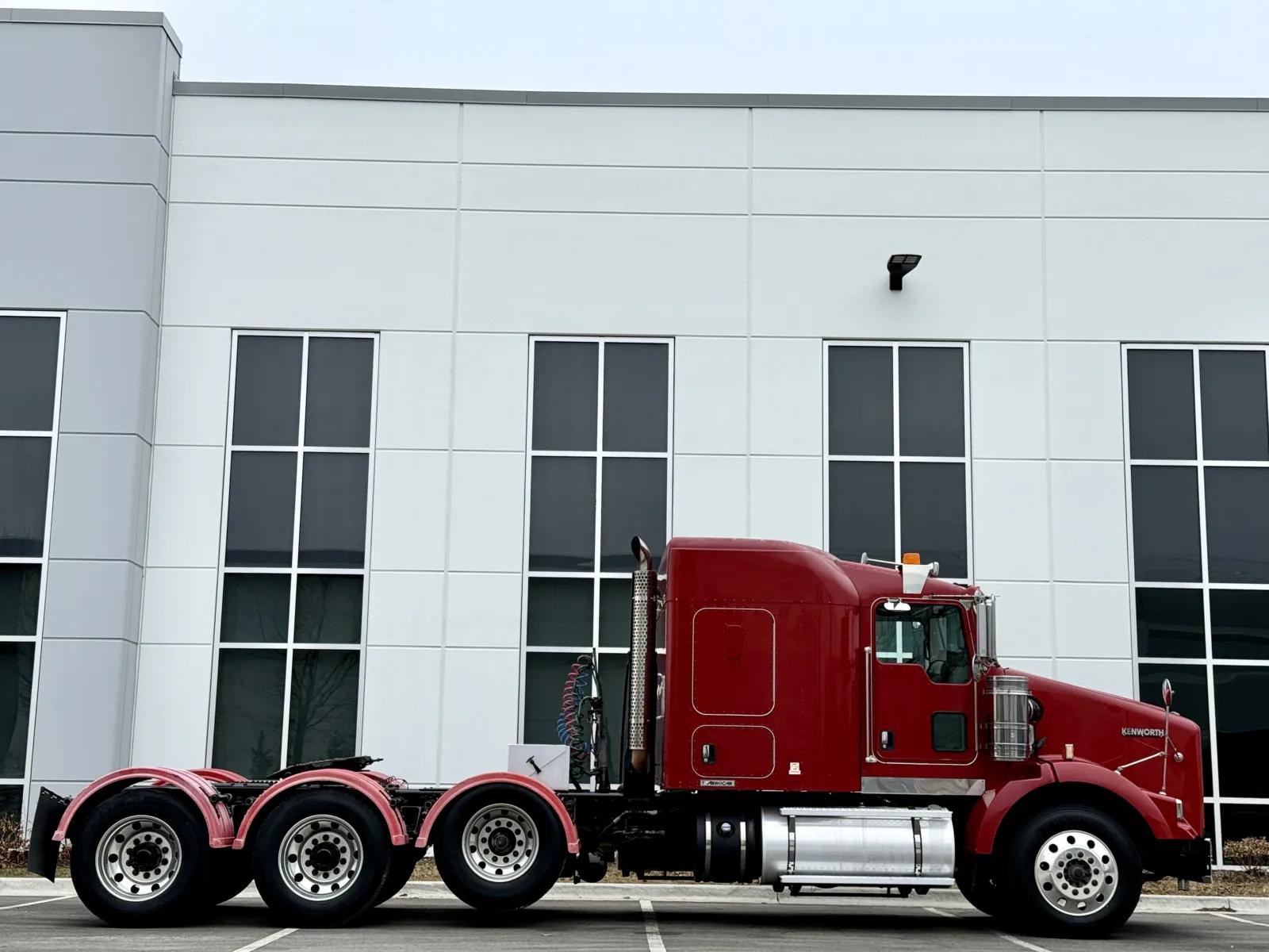 2012 Kenworth T800 in New Lenox, IL — photo 3