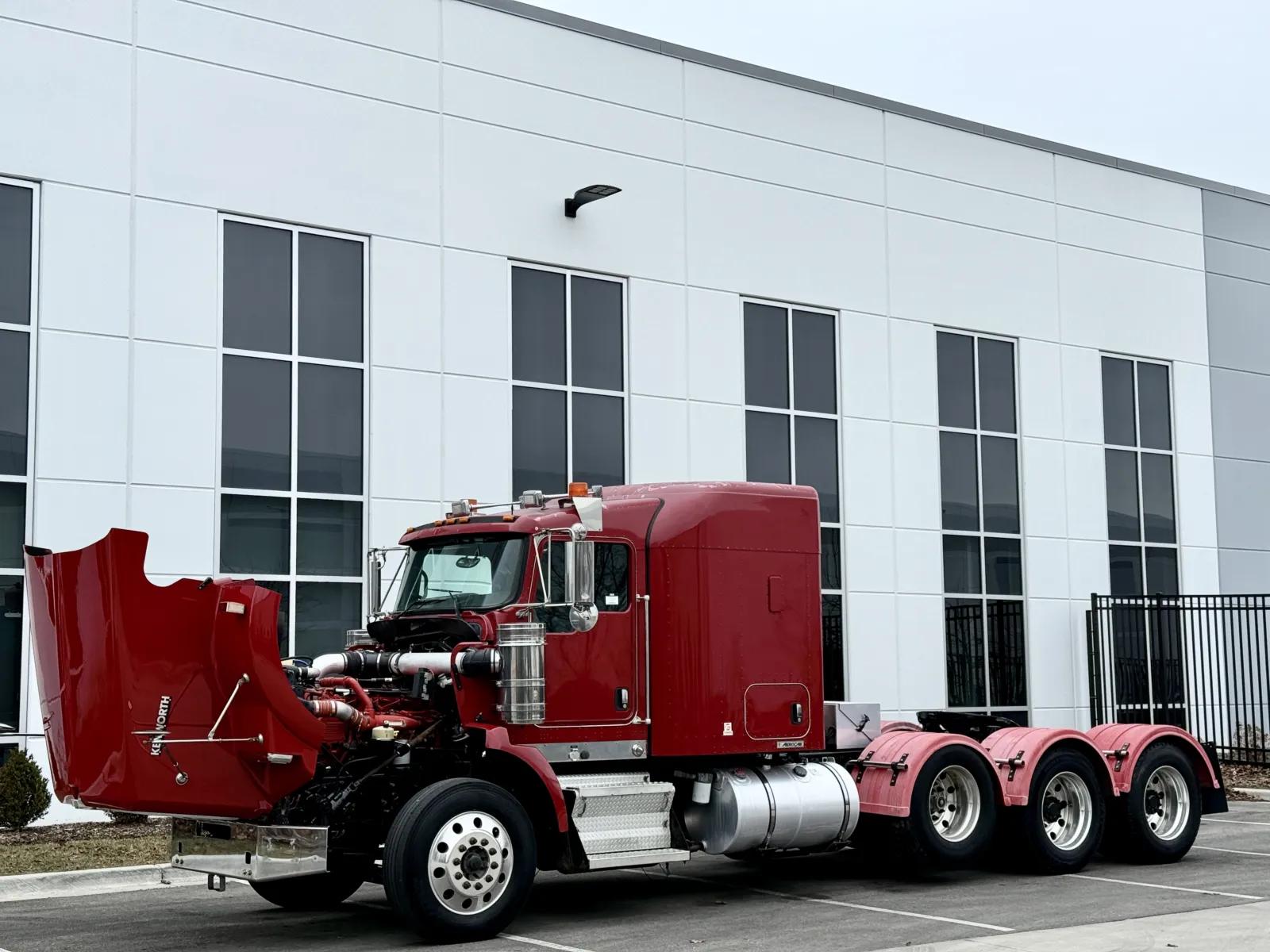 2012 Kenworth T800 in New Lenox, IL — photo 10