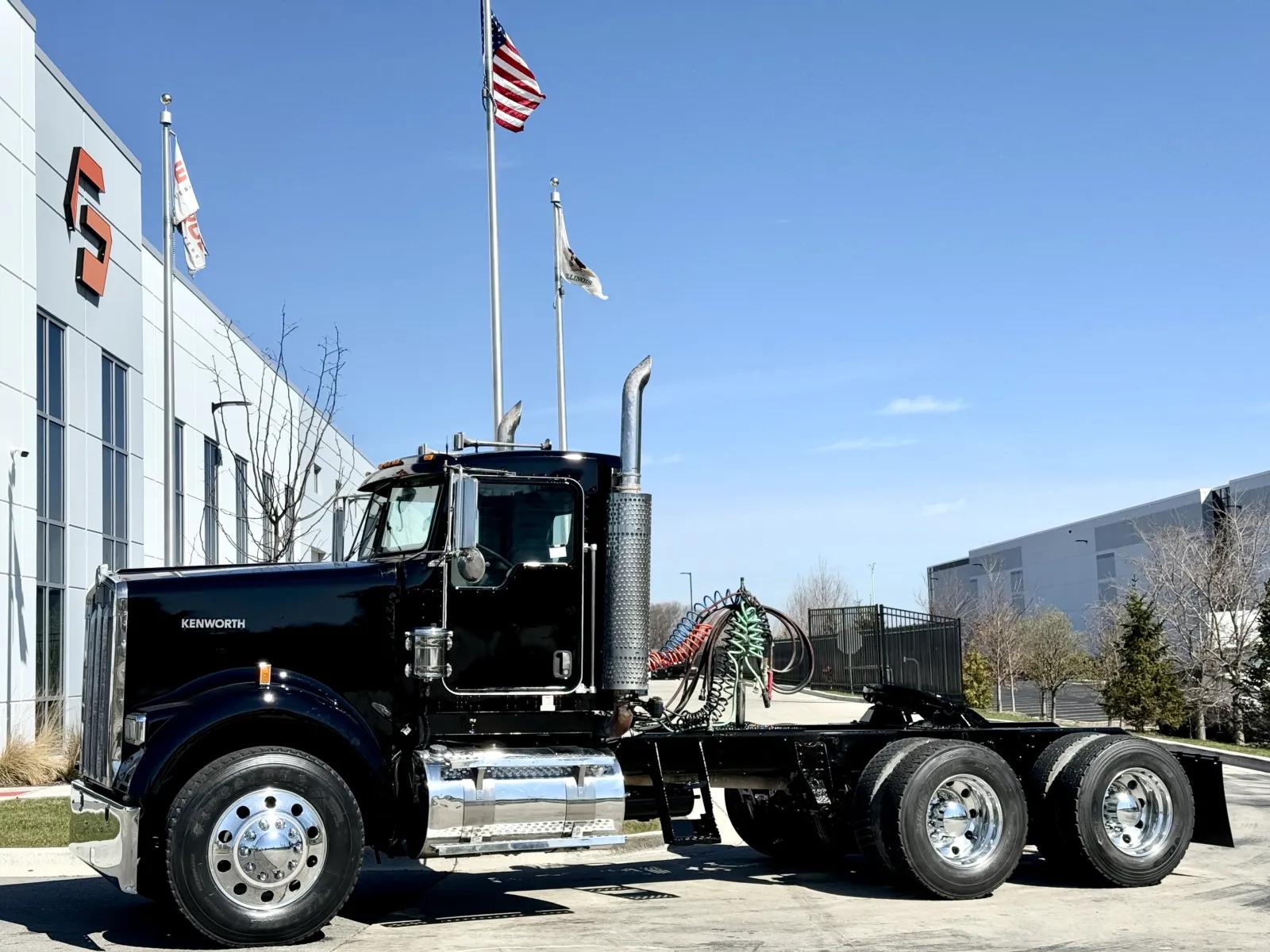 2007 Kenworth W900
