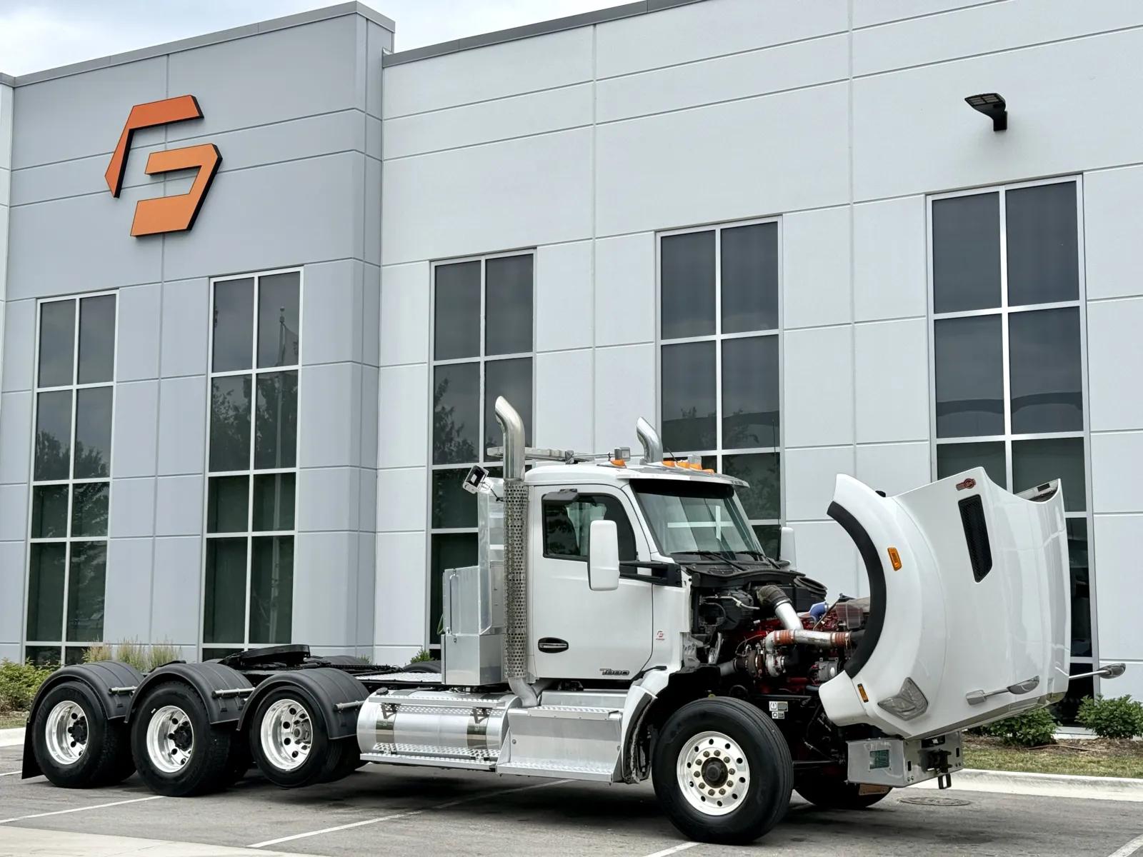 2016 Kenworth T880 in New Lenox, IL — photo 9