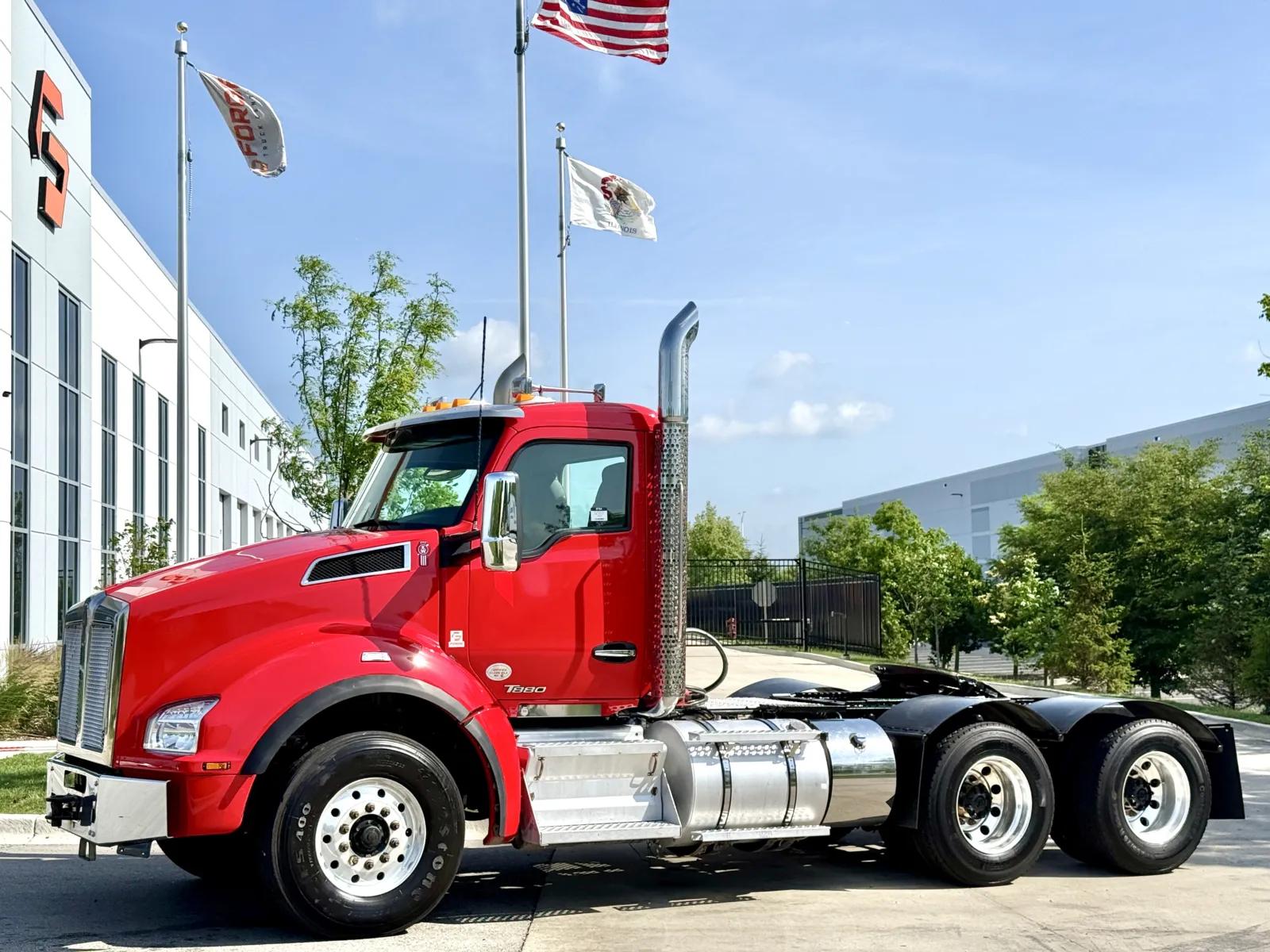 2022 Kenworth T880