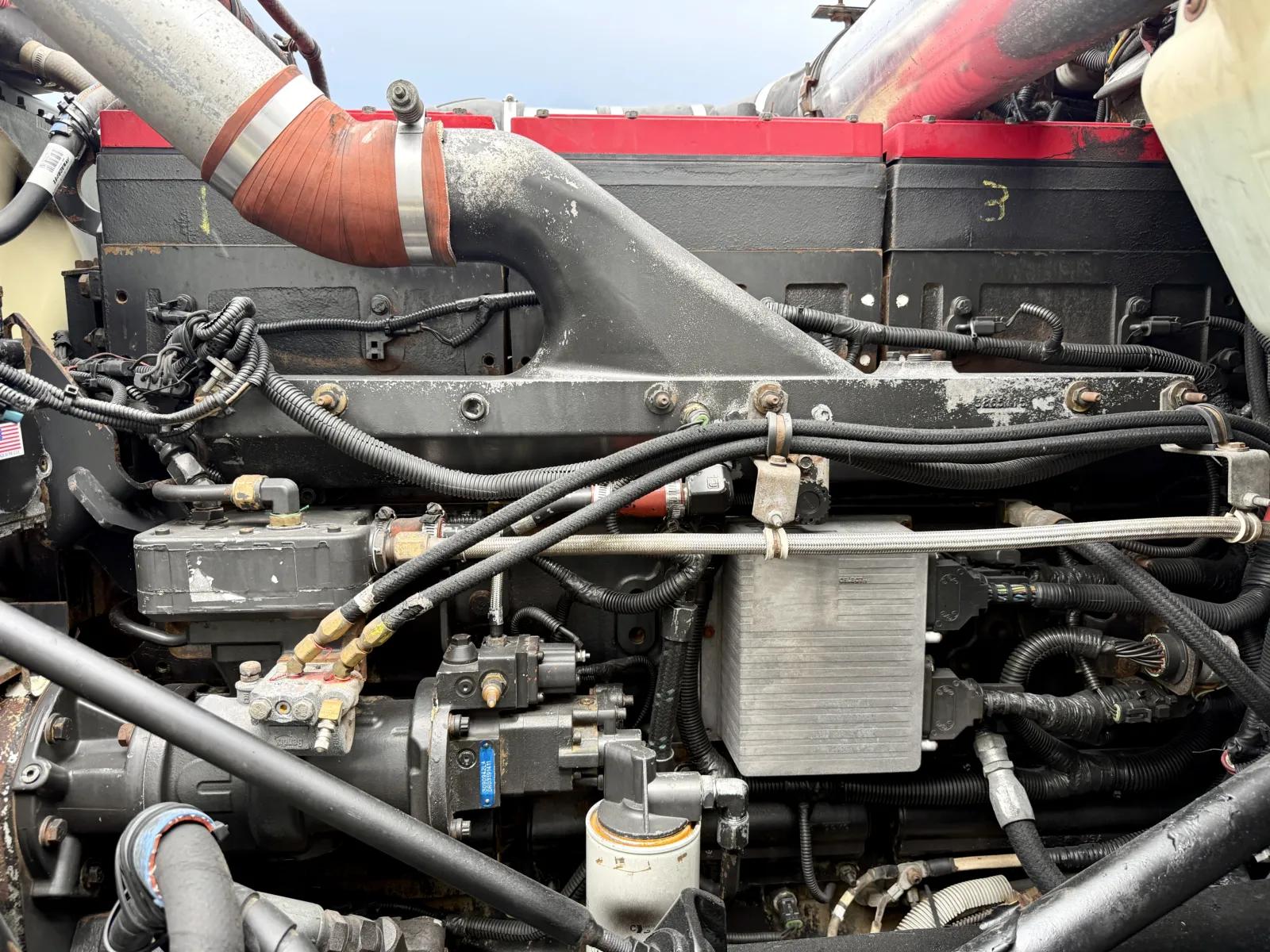2001 Kenworth T800 in New Lenox, IL — photo 12