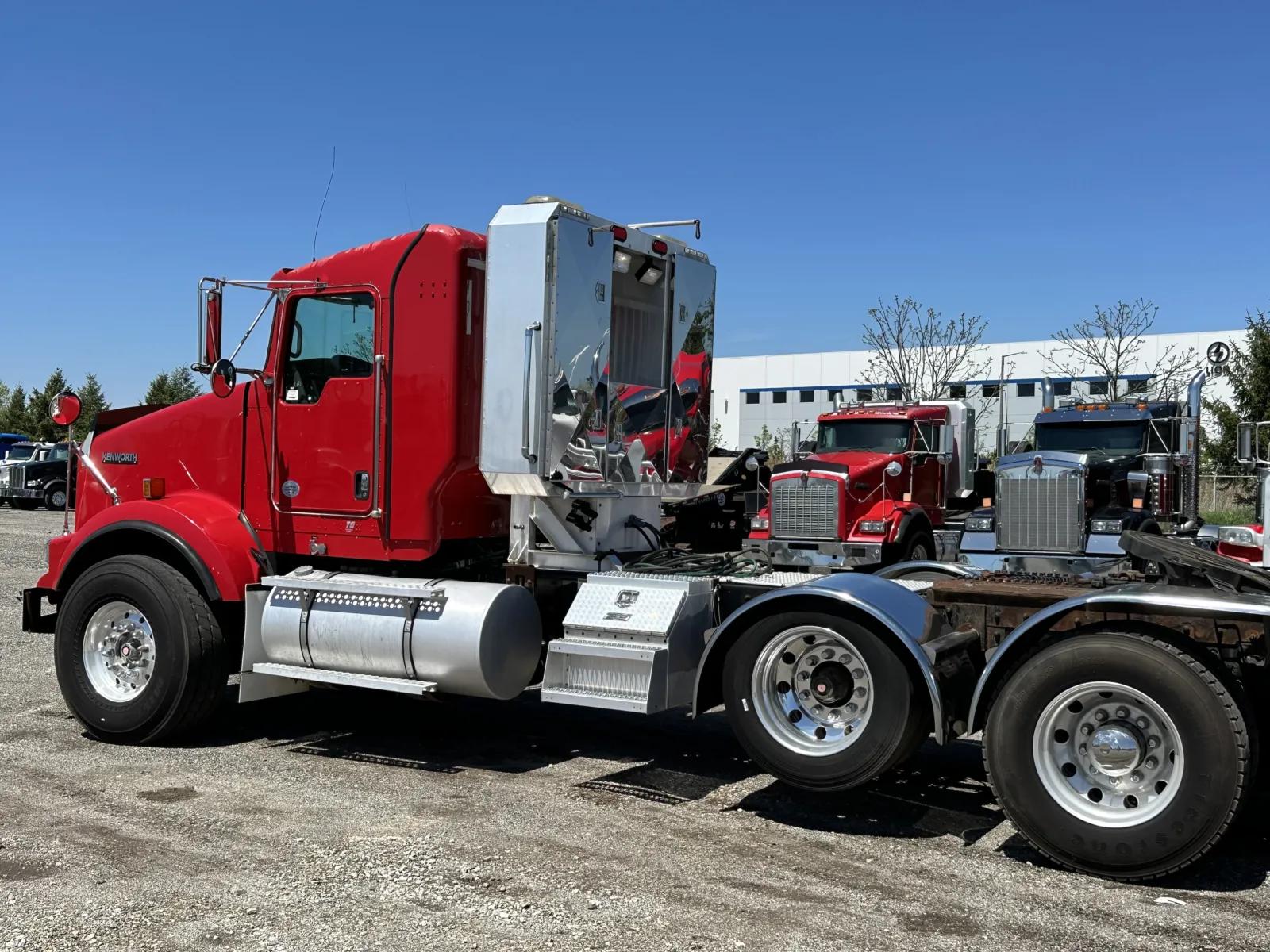 2012 Kenworth T800 in New Lenox, IL — photo 6