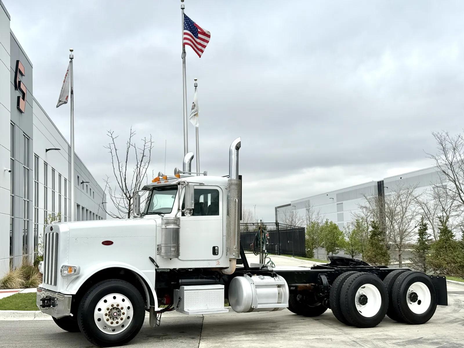 2014 Peterbilt 388