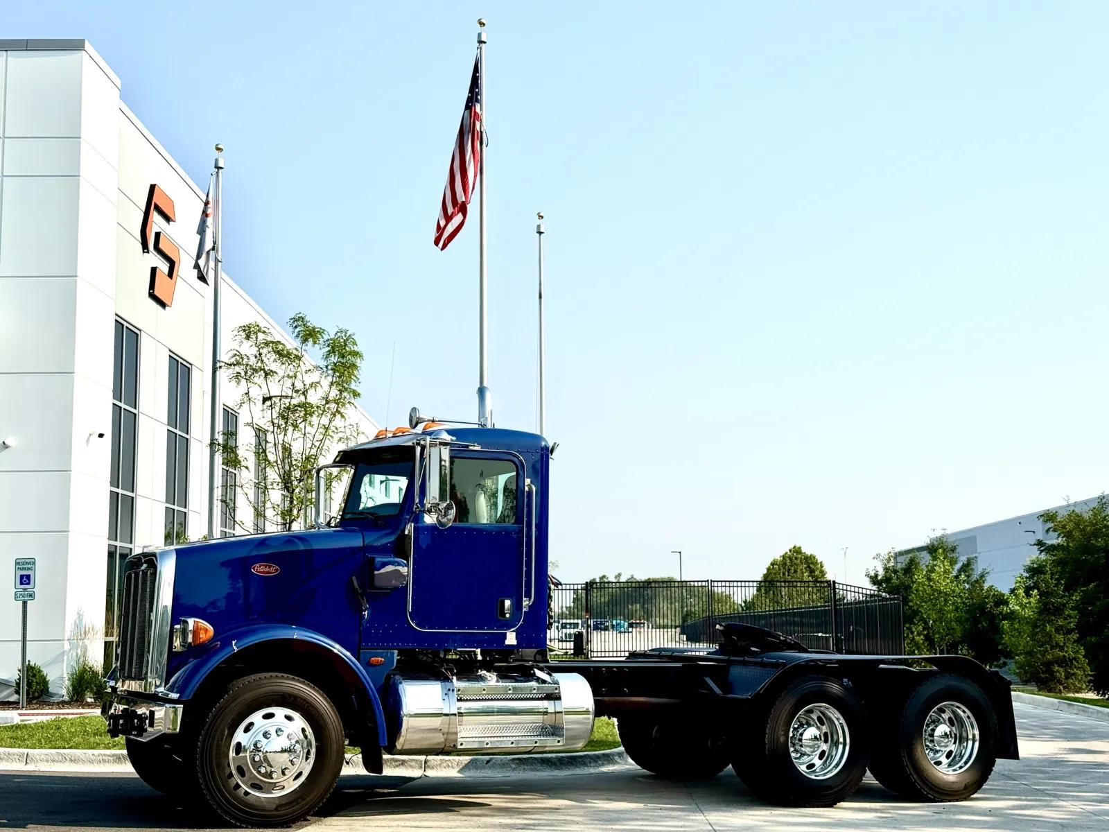 2016 Peterbilt 365