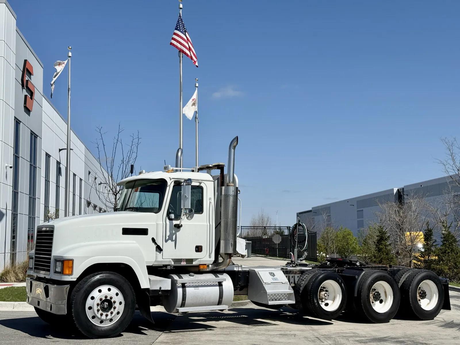 2007 Mack