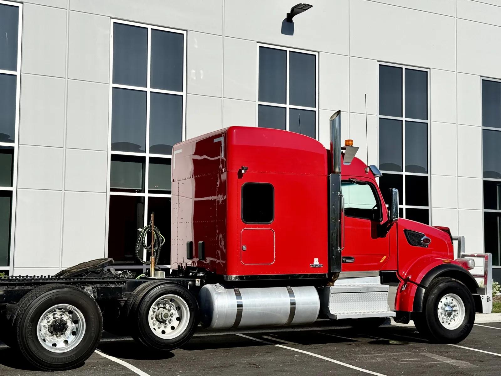 2019 Peterbilt 567 in New Lenox, IL — photo 7