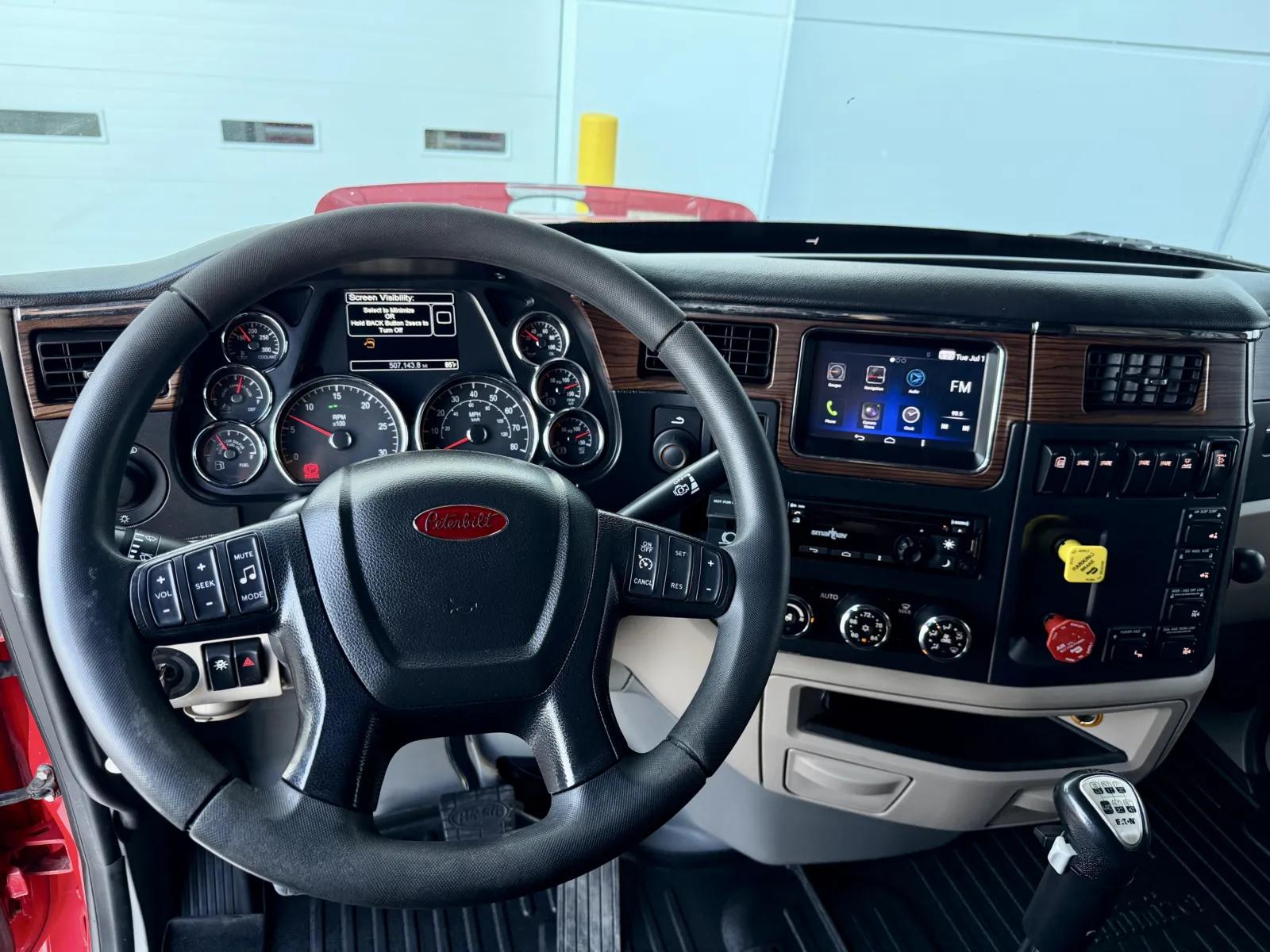 2019 Peterbilt 567 in New Lenox, IL — photo 16