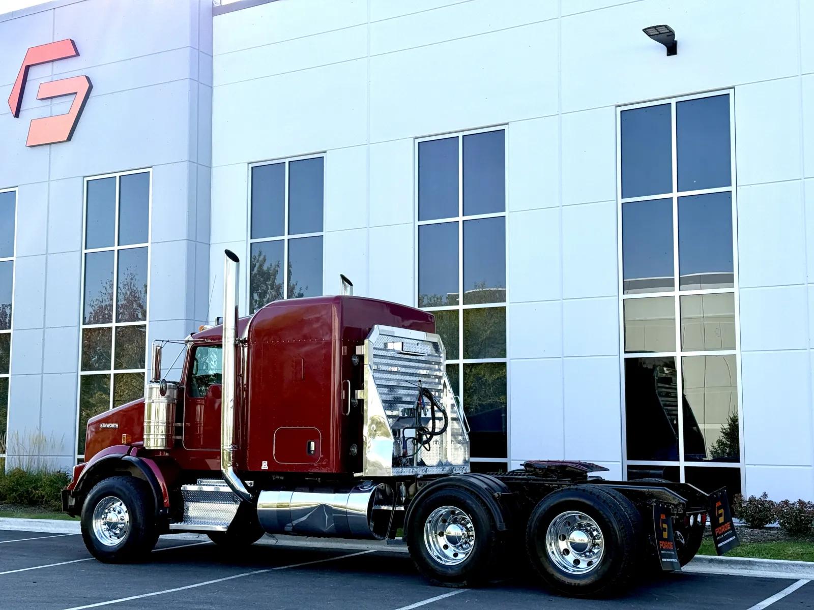 2016 Kenworth T800 in New Lenox, IL — photo 6