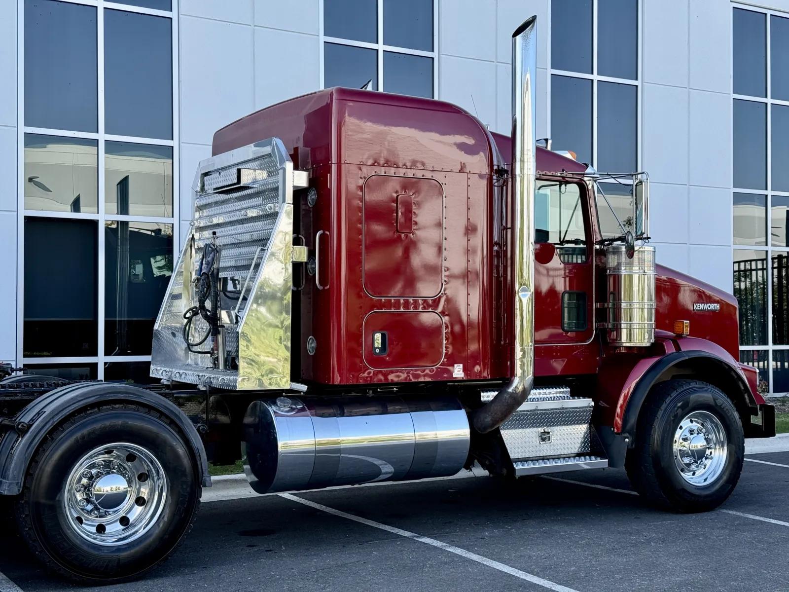2016 Kenworth T800 in New Lenox, IL — photo 7