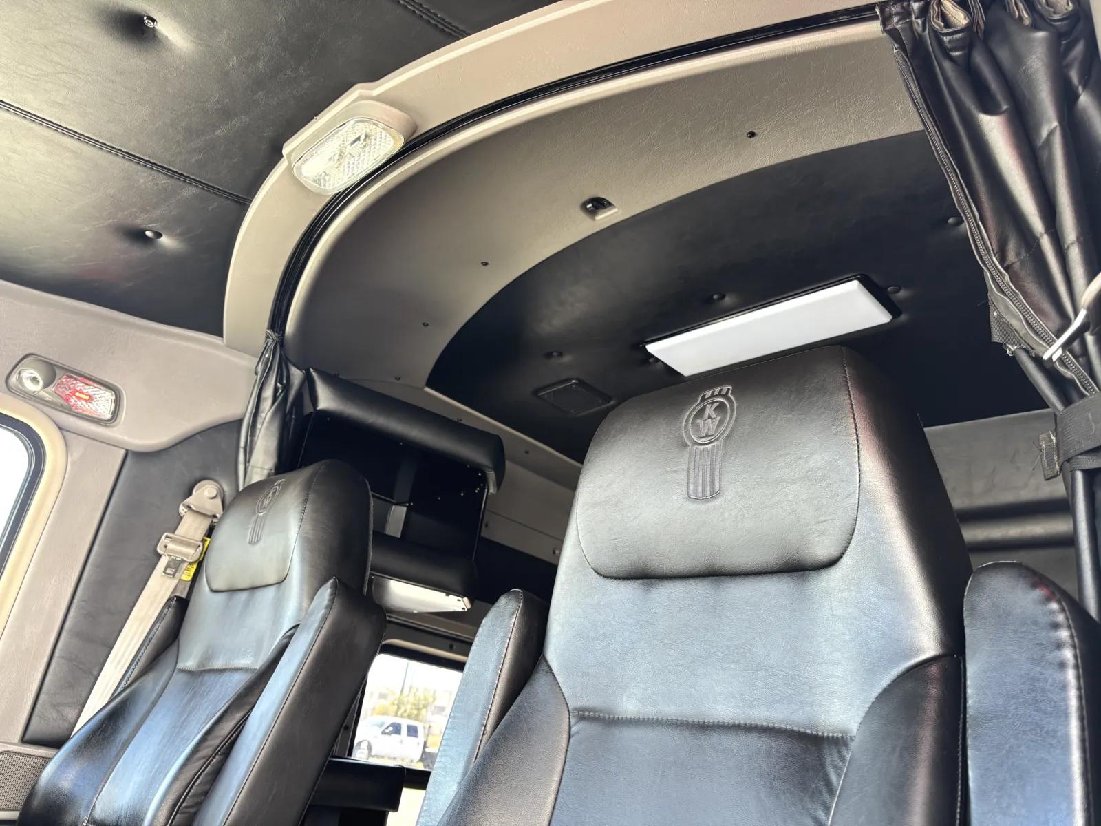 2022 Kenworth W900 in Hutchins, TX — photo 20