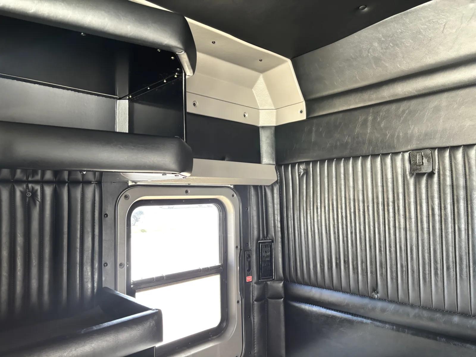2022 Kenworth W900 in Hutchins, TX — photo 22
