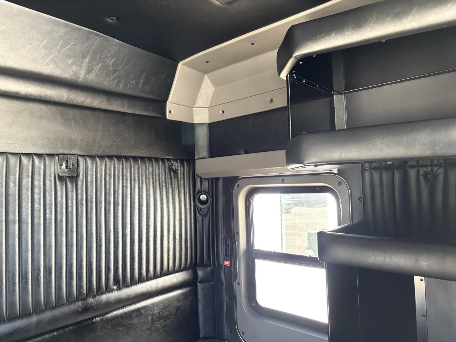 2022 Kenworth W900 in Hutchins, TX — photo 24