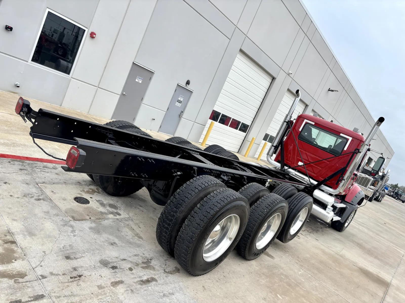 2023 Mack Granite in Hutchins, TX — photo 11