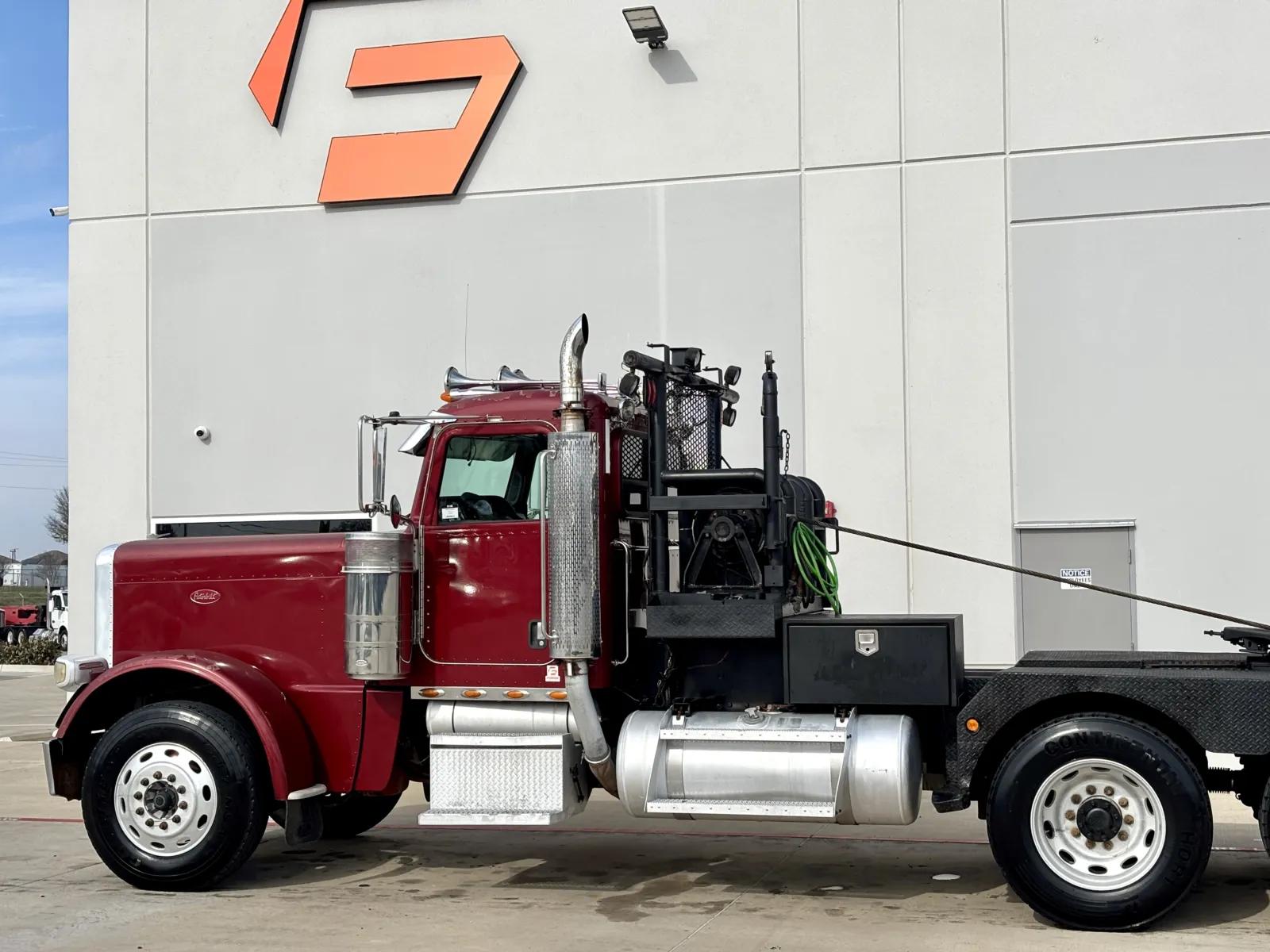 2008 Peterbilt 389 in Hutchins, TX — photo 8