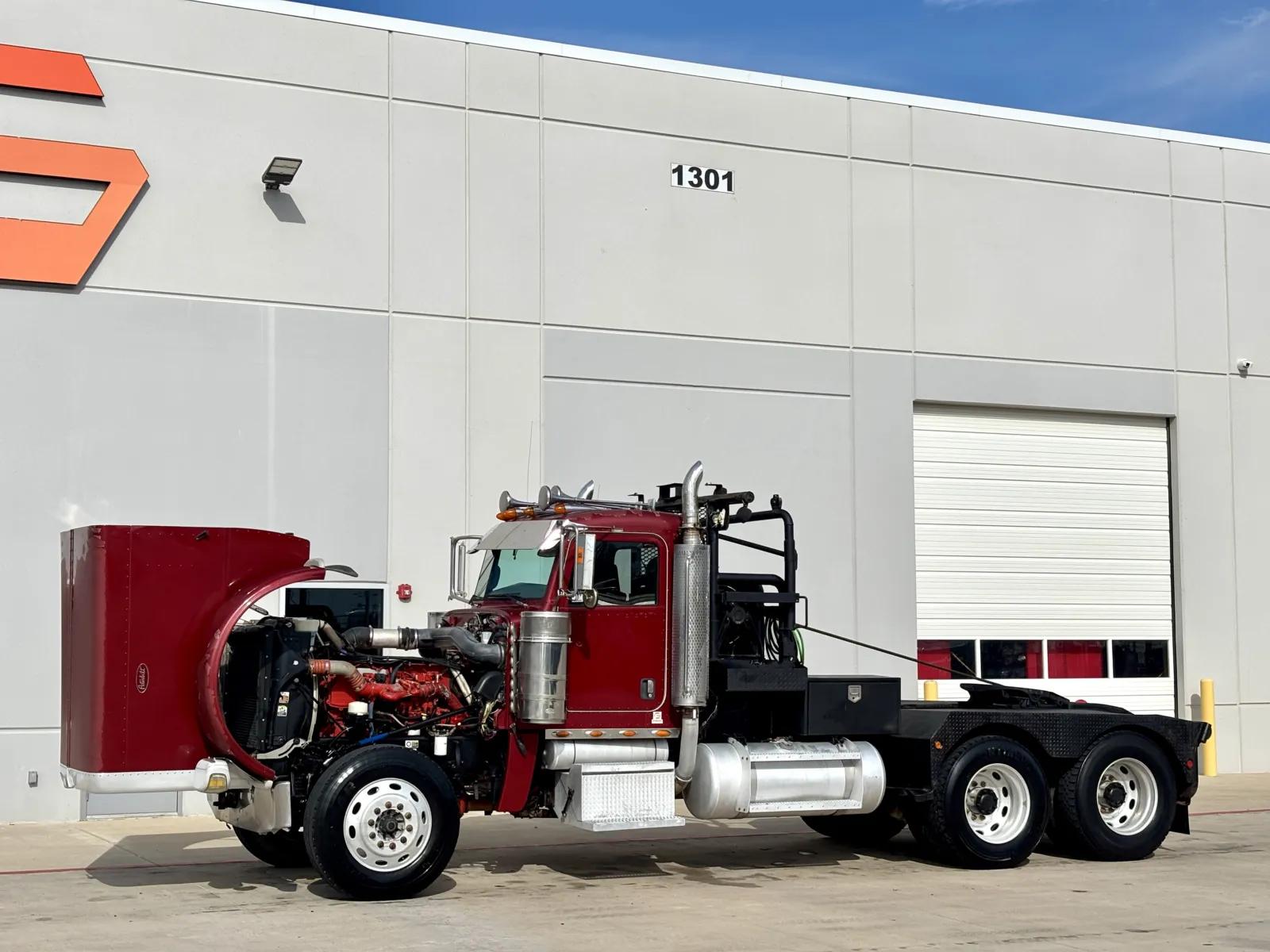2008 Peterbilt 389 in Hutchins, TX — photo 10