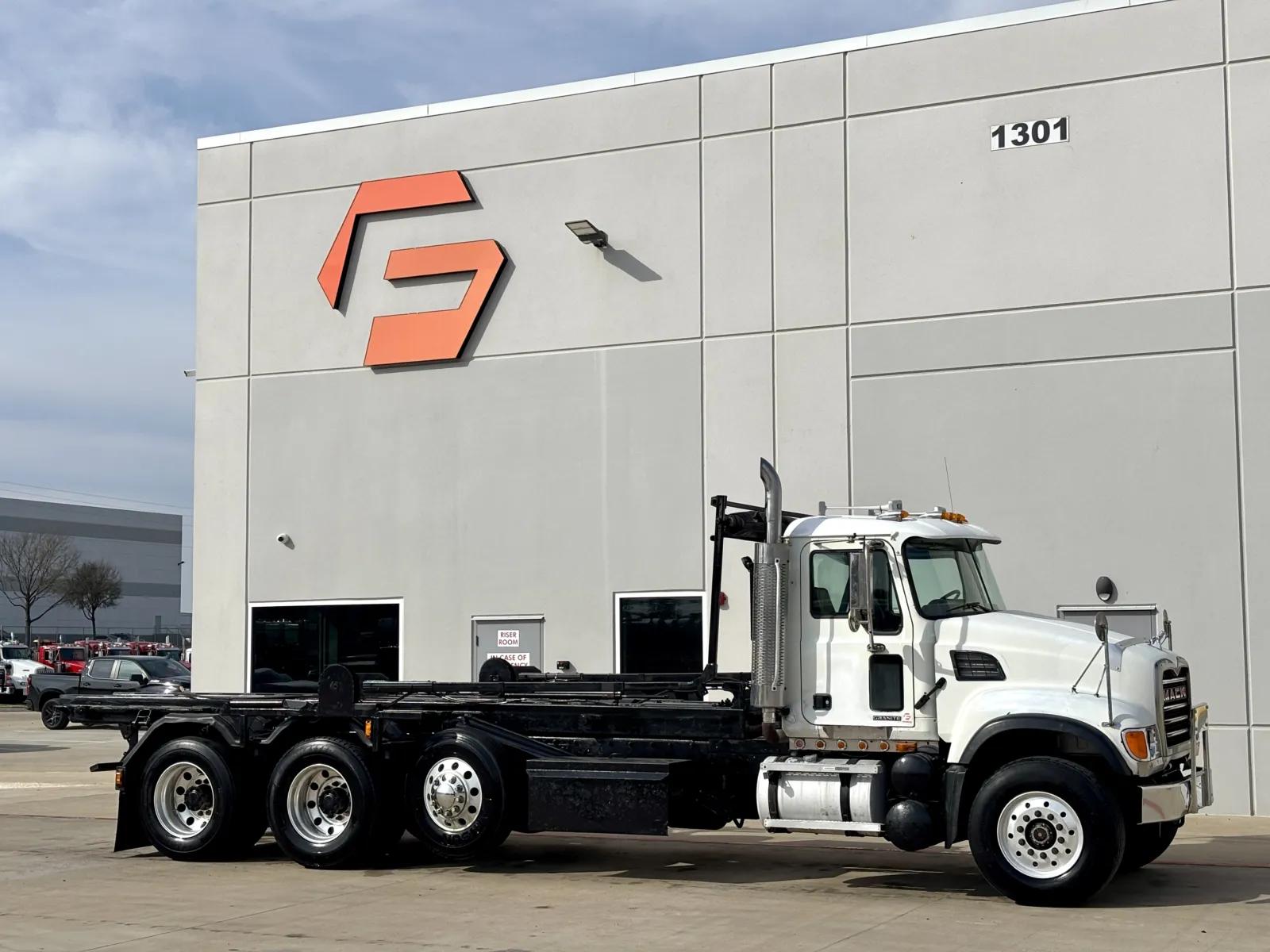 2006 Mack Granite