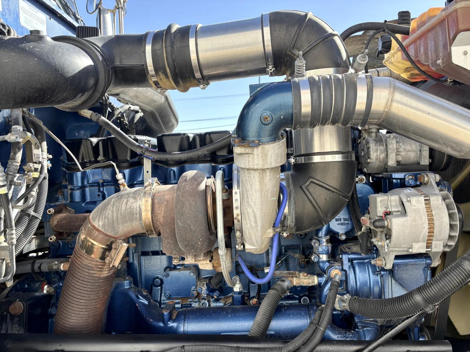 2018 Peterbilt 389 in Hutchins, TX — photo 12