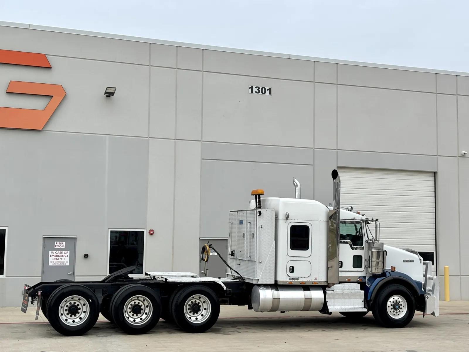 2014 Kenworth T800 in Hutchins, TX — photo 5