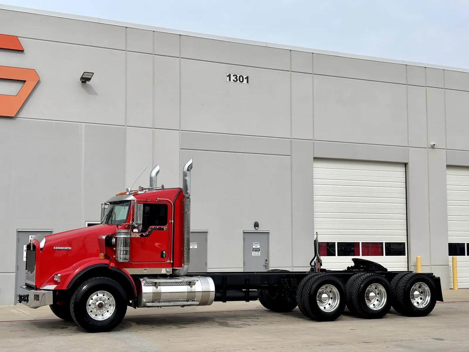 2020 Kenworth T800 in Hutchins, TX — photo 2