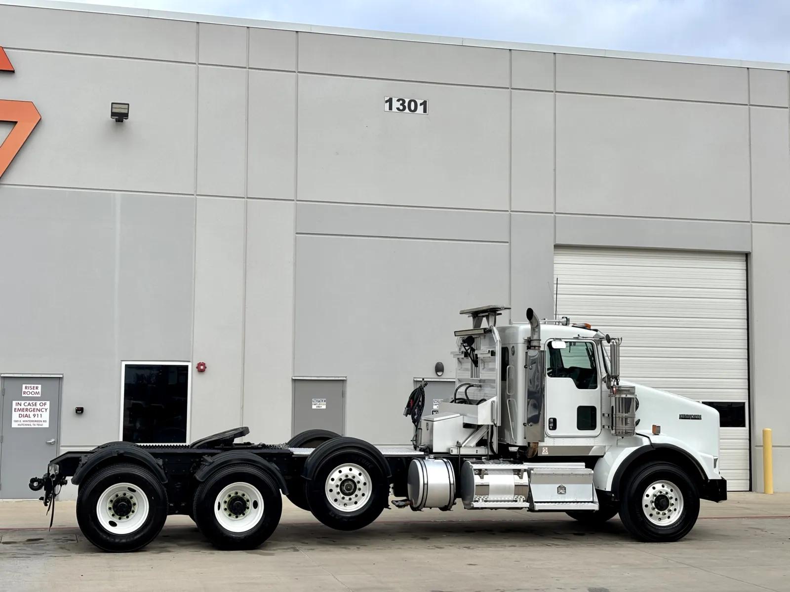 2017 Kenworth T800 in Hutchins, TX — photo 5