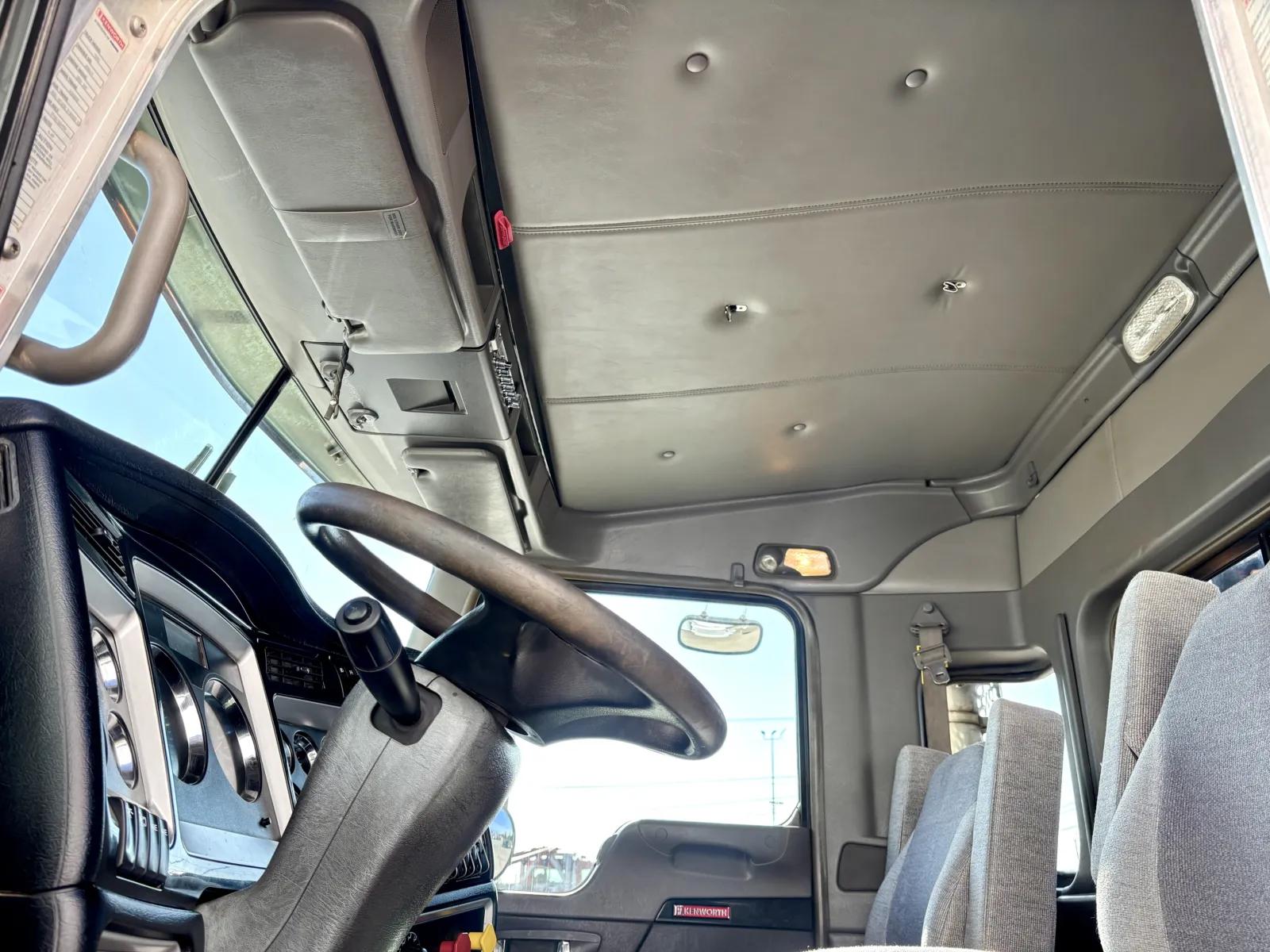 2012 Kenworth T800 in Hutchins, TX — photo 14