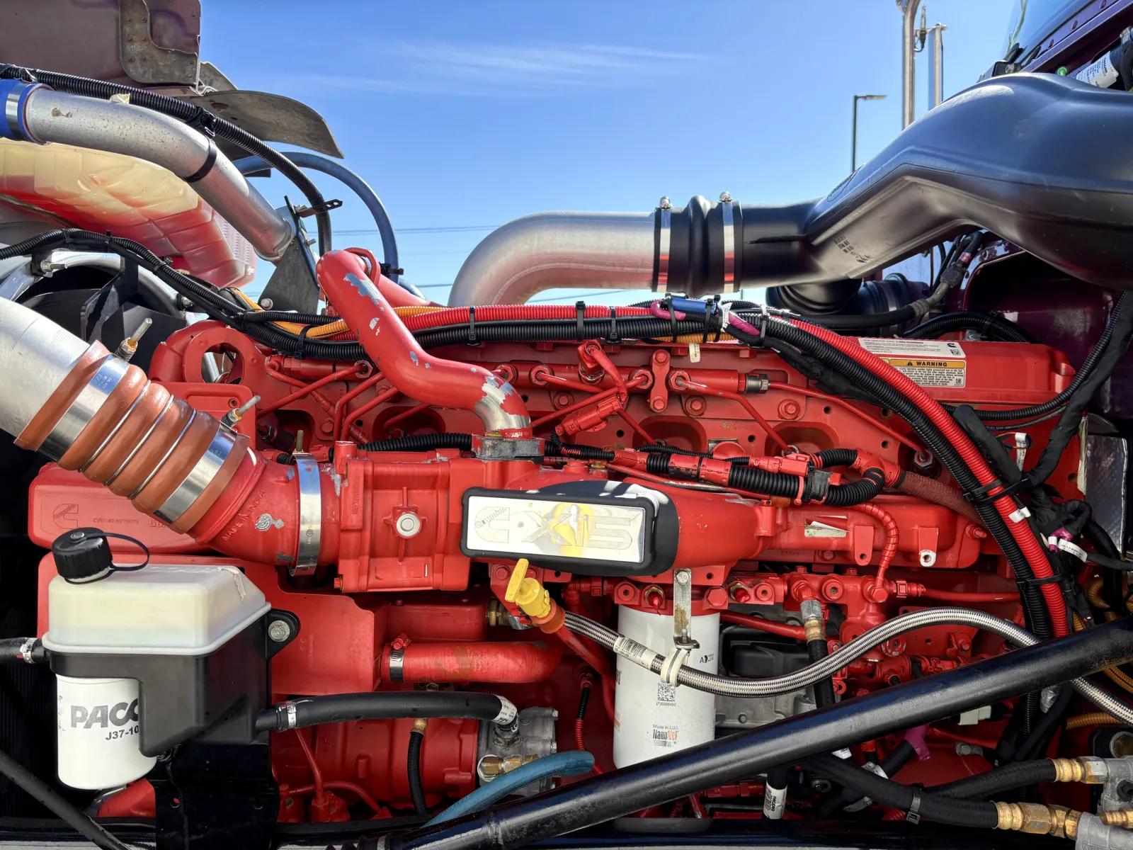 2024 Peterbilt 389 in Hutchins, TX — photo 13