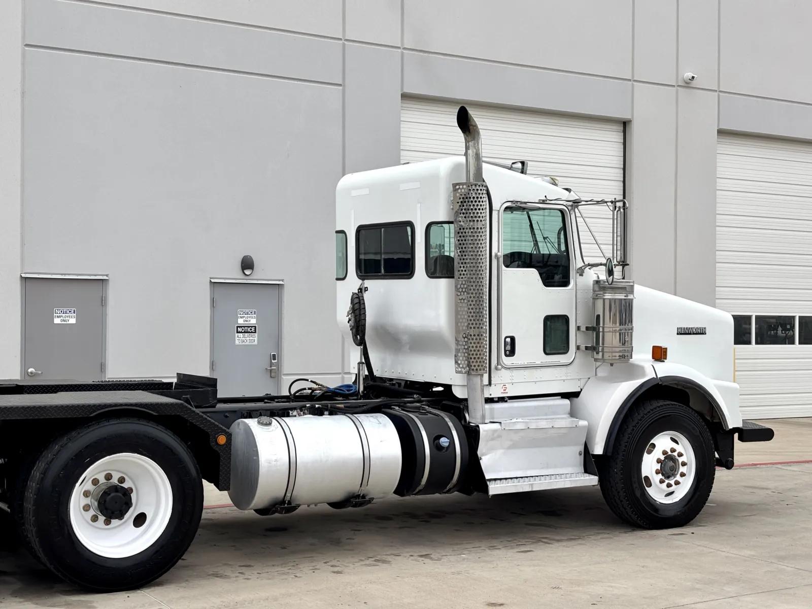 2013 Kenworth T800 in Hutchins, TX — photo 7