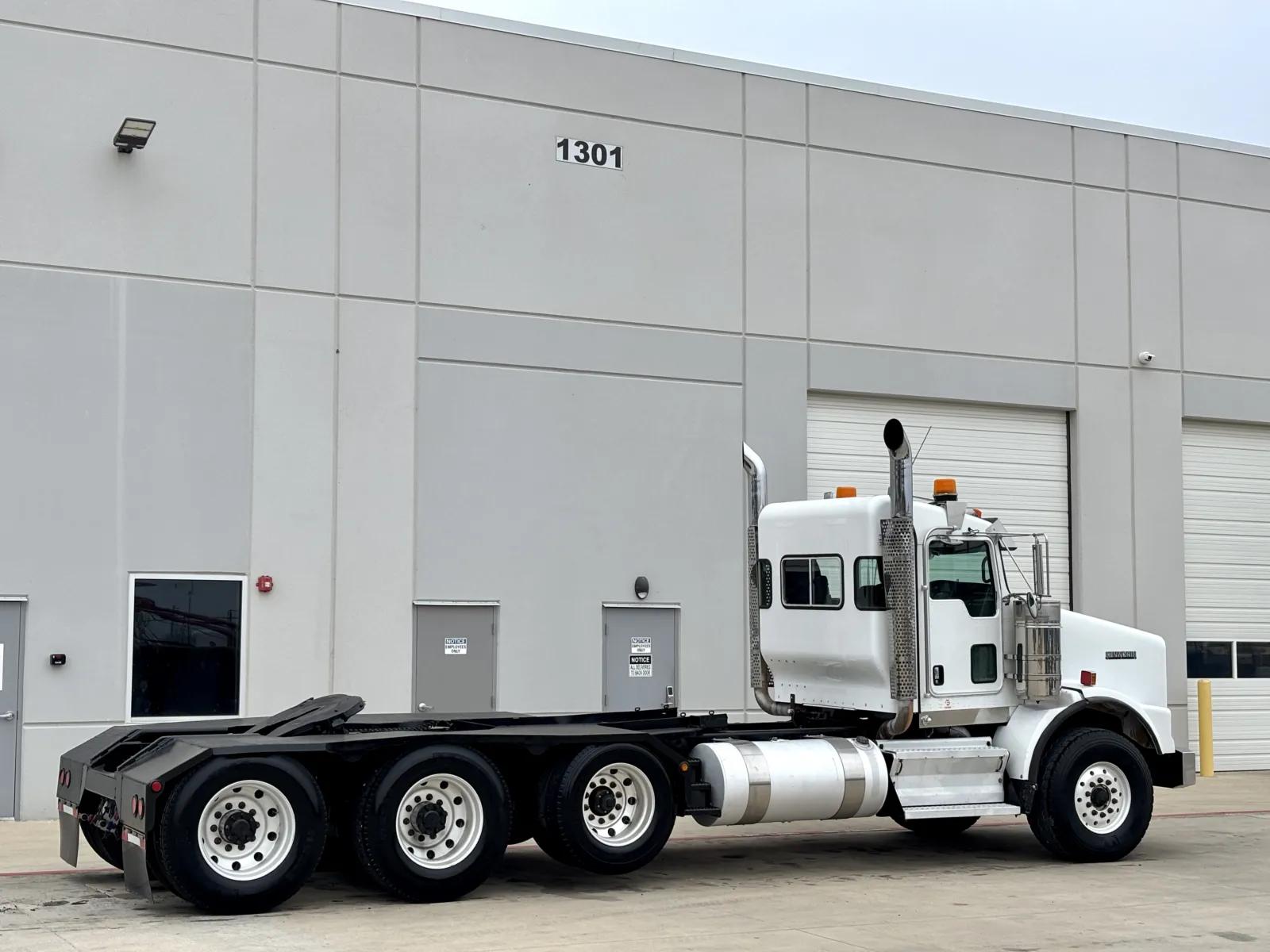 2009 Kenworth T800 in Hutchins, TX — photo 5